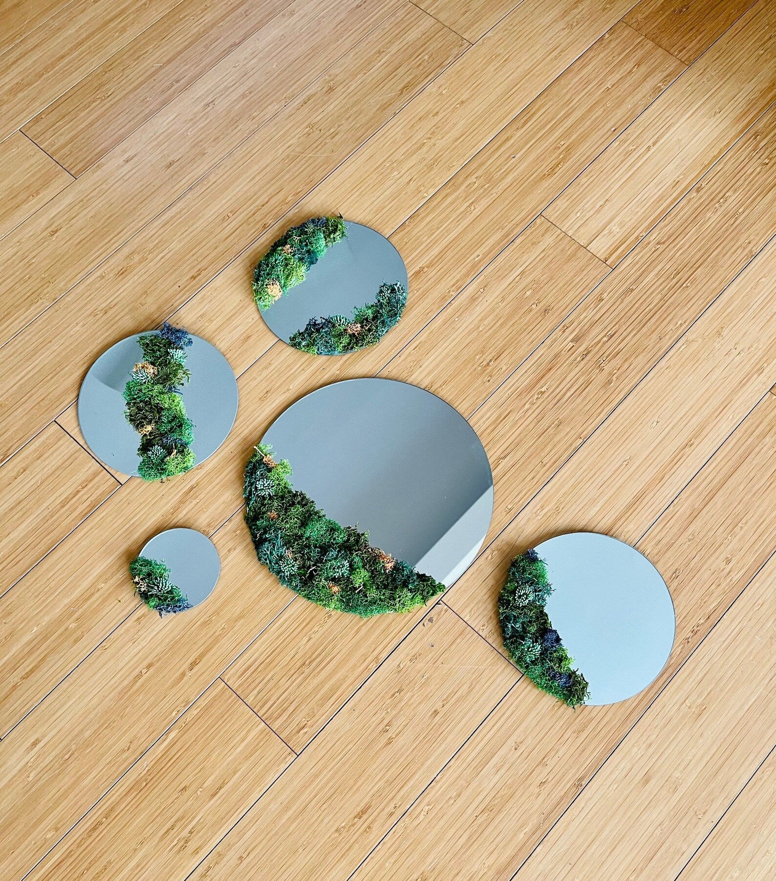 Round Moss Mirror – Preserved Moss Wall Art for Home Decor