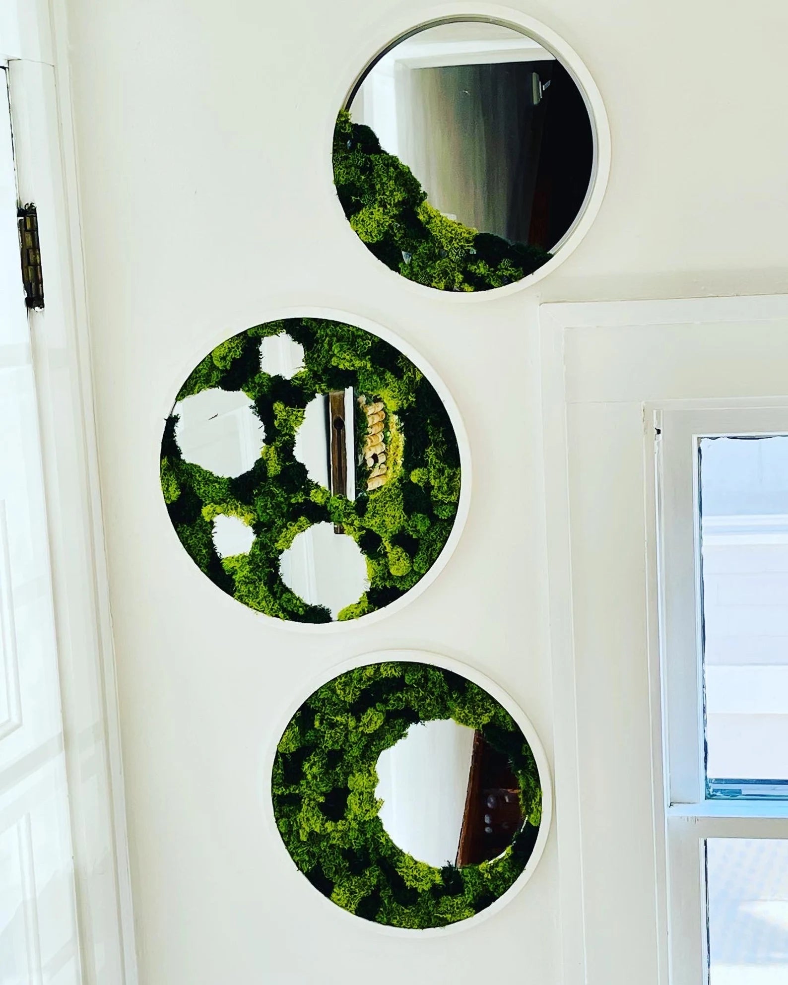 Round Wood Mirror with Preserved Moss – Moss Wall Art & Cottagecore Home Decor