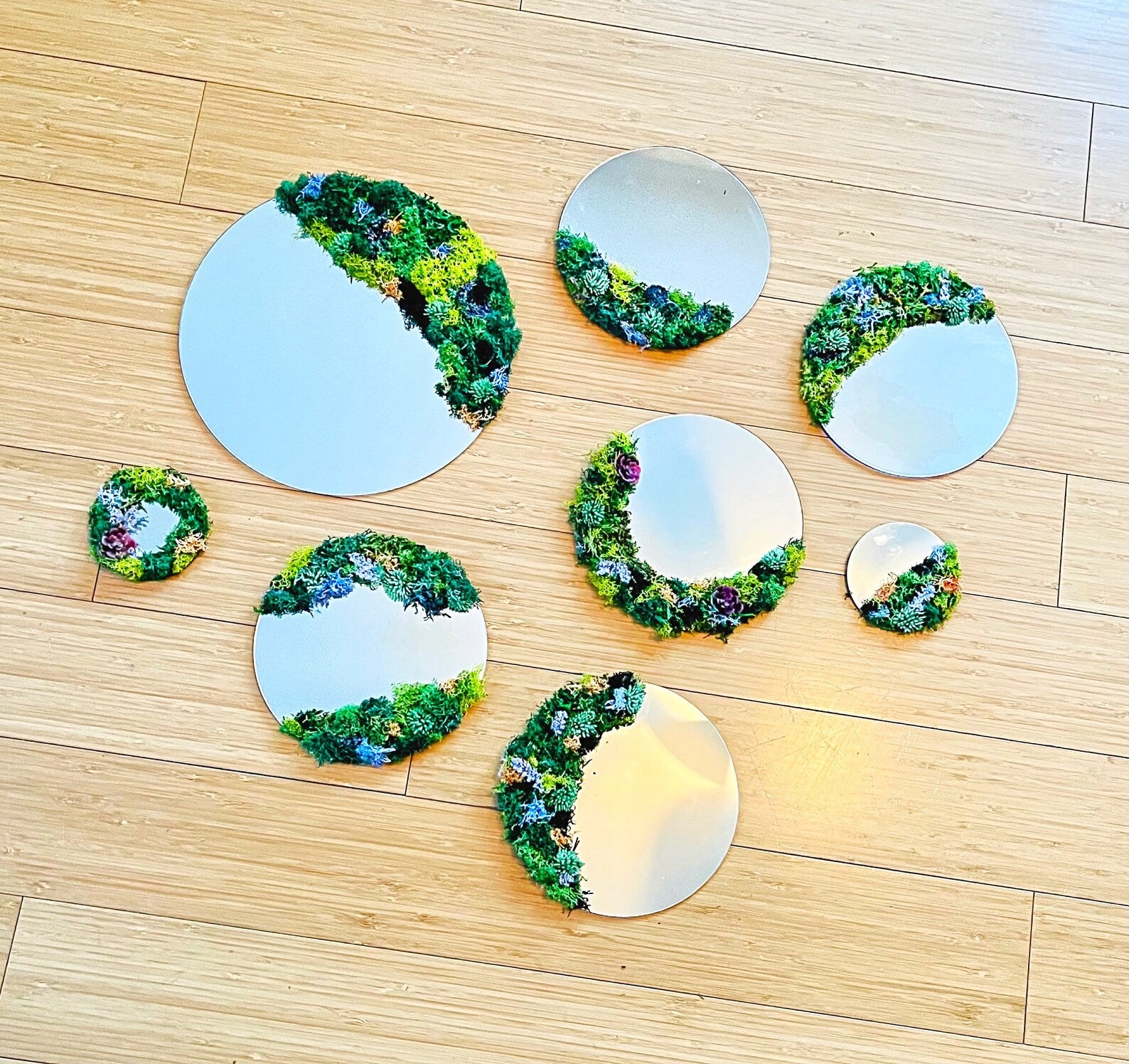 Round Moss Mirror – Preserved Moss Wall Art for Home Decor