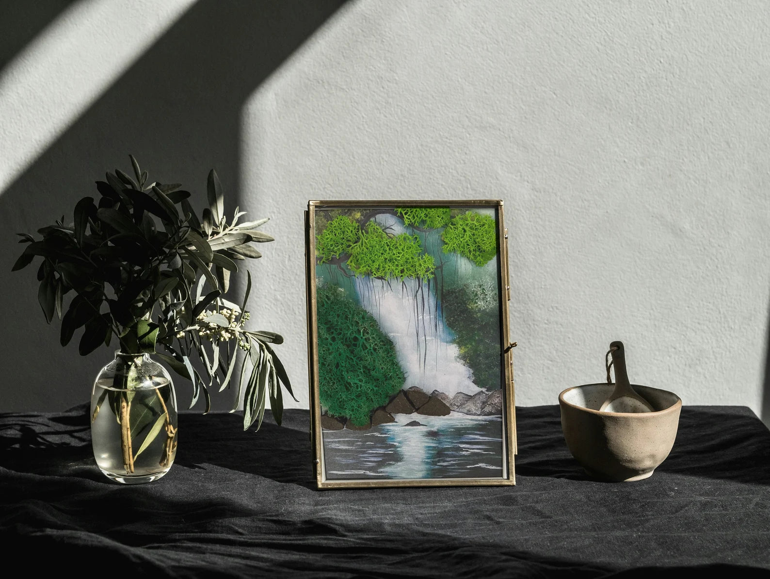 Scandinavian Moss Wall Art – Natural Green Decor Picture | Air Purifying Moss Frame for Home & Office