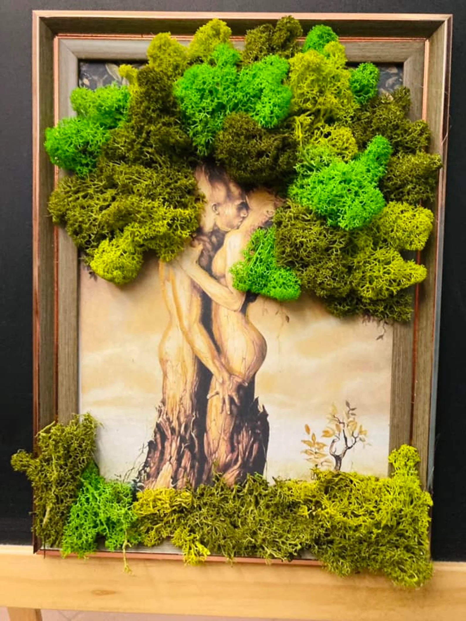 Wall Moss Picture – Tree of Life Couple Love Art, Framed Wedding & Home Decor Gift