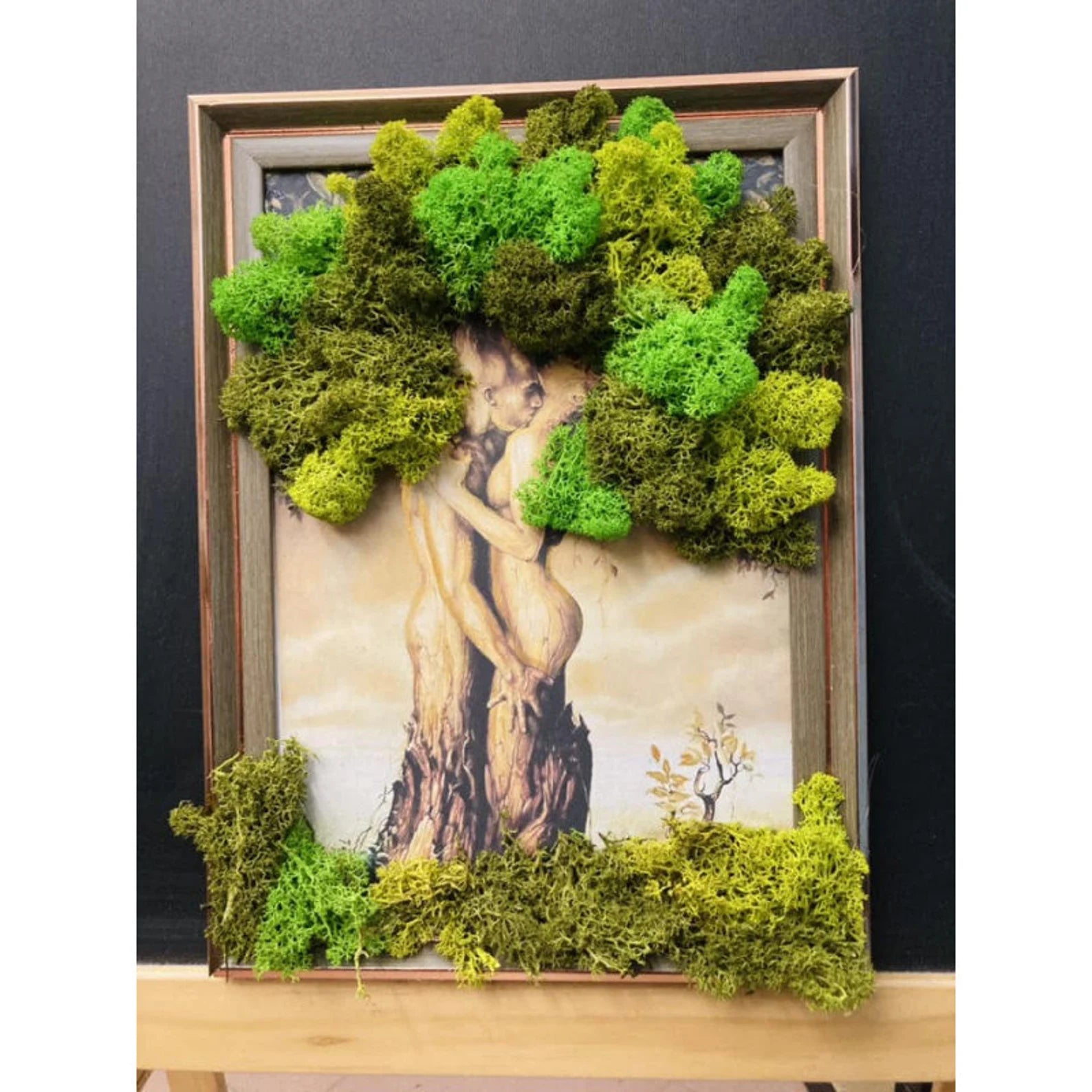 Wall Moss Picture – Tree of Life Couple Love Art, Framed Wedding & Home Decor Gift