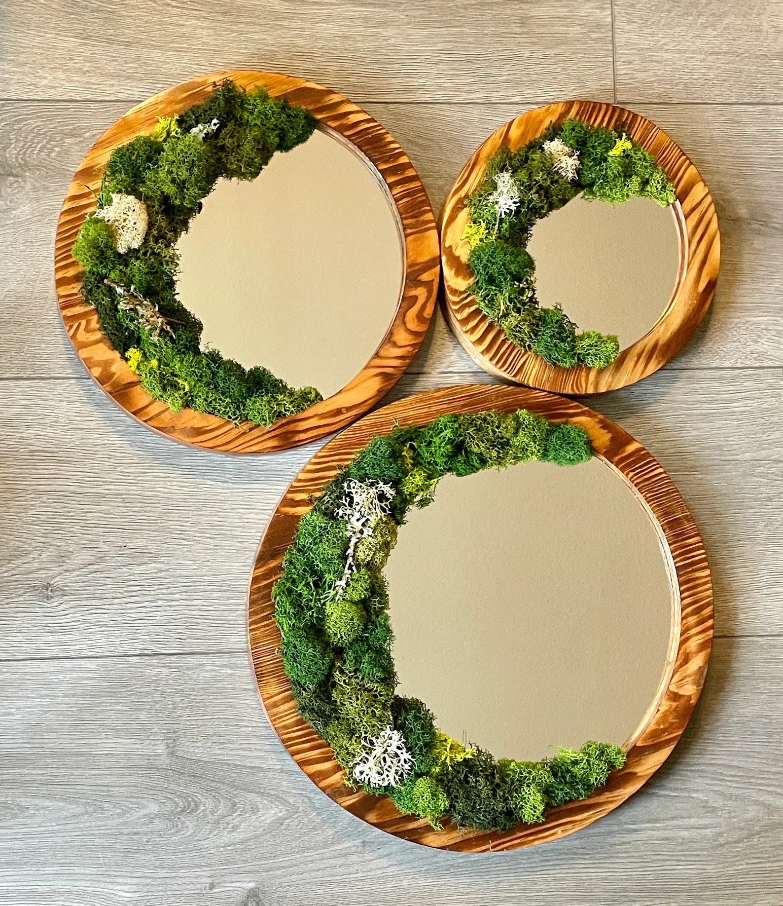 Round Moss Wall Mirror – Handmade Eco-Friendly Wall Art