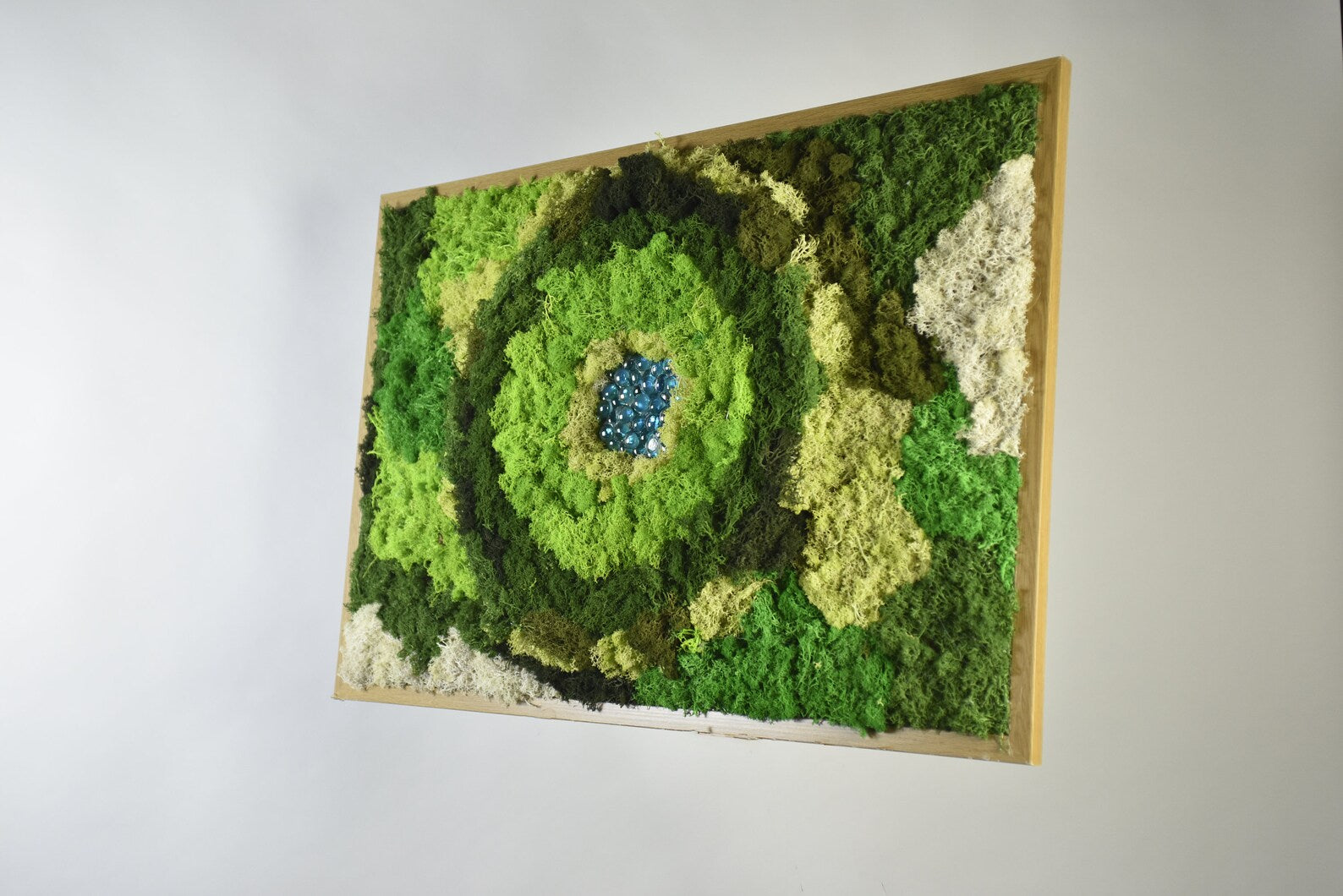Lake Moss Wall Art – Handcrafted Nature-Themed Home Decor