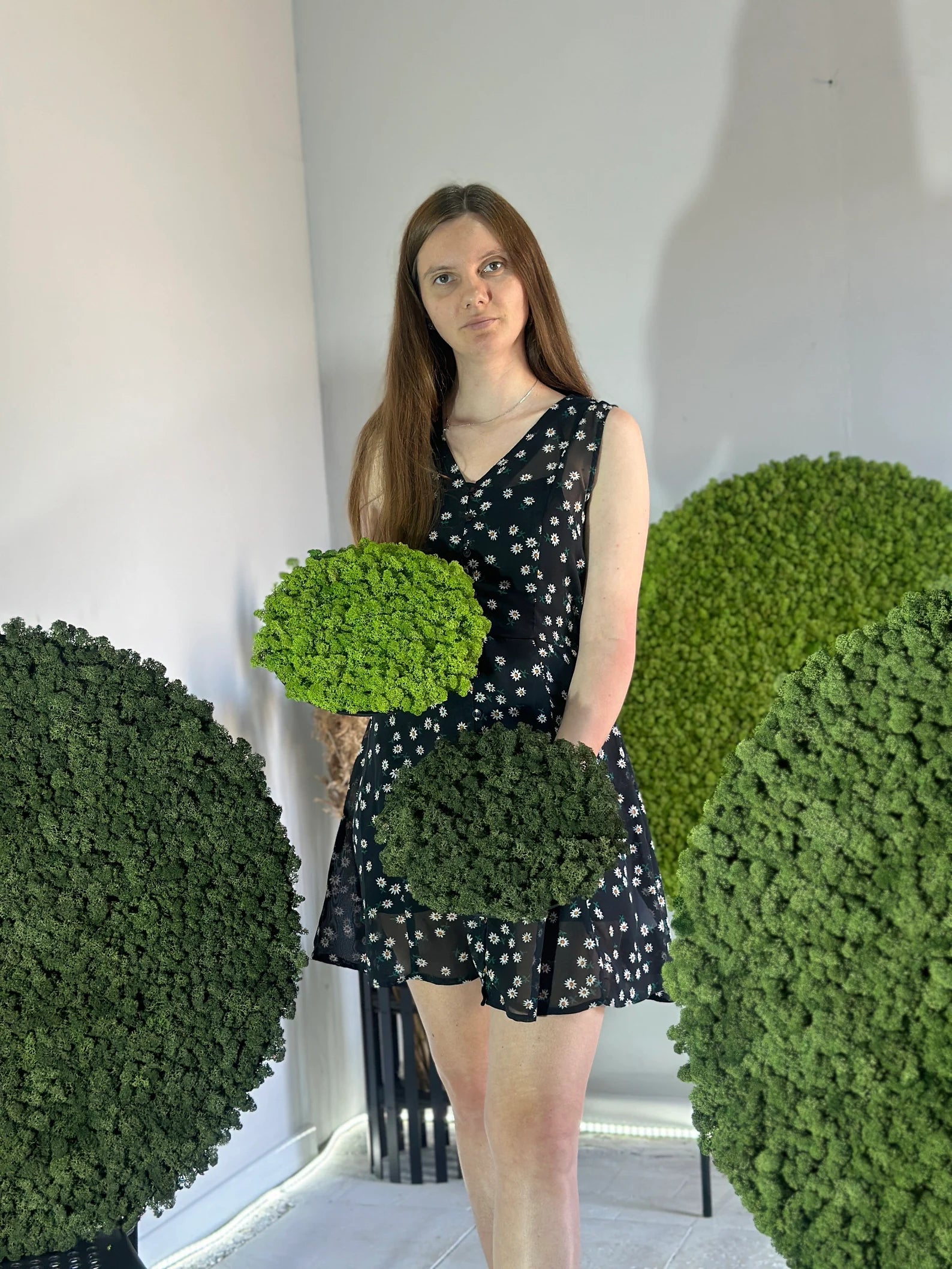 Modern Round Moss Wall Art – Preserved Green Circles for Eco-Friendly Décor