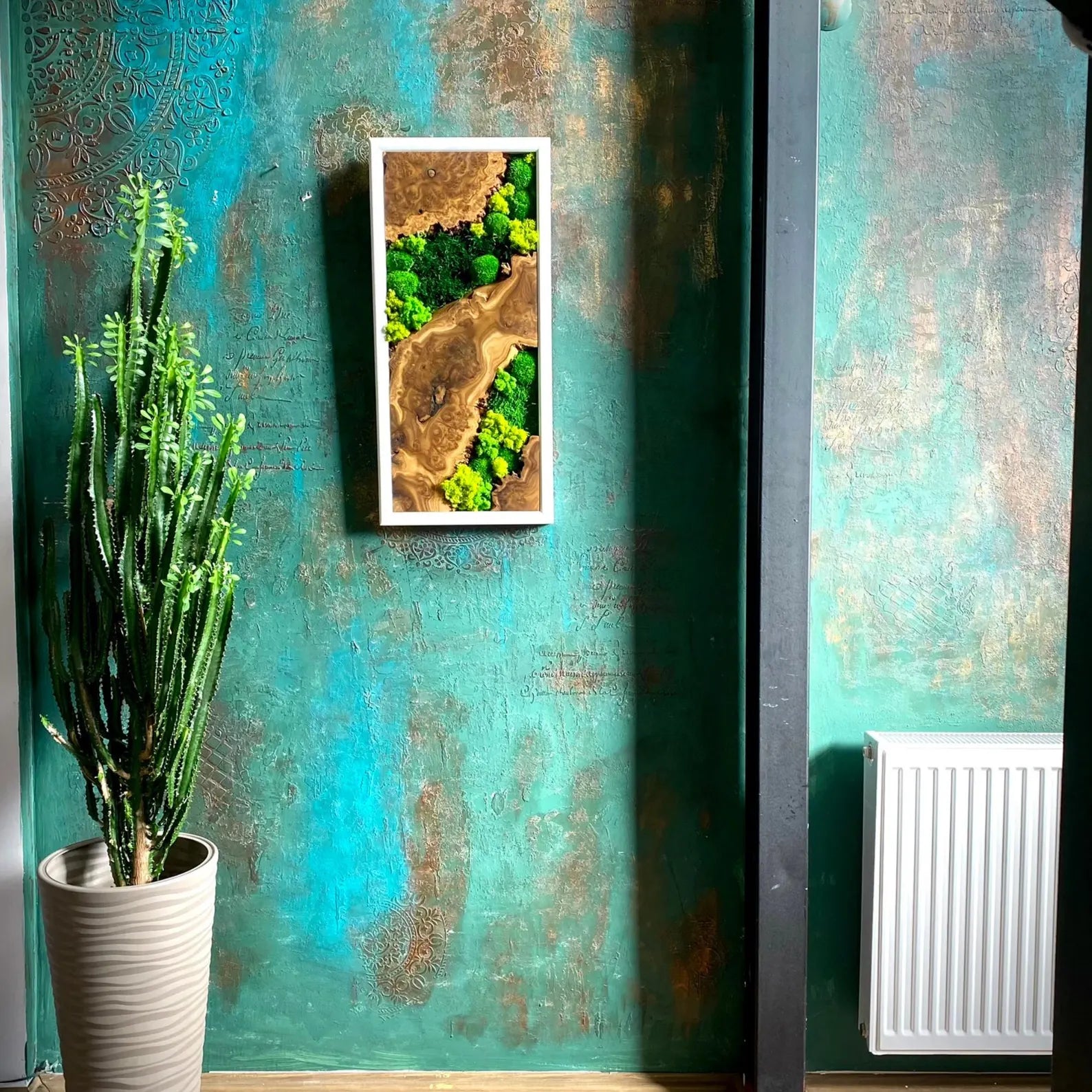 Handcrafted Moss Wall Art with Olive Wood – Rustic Wooden Home Decor