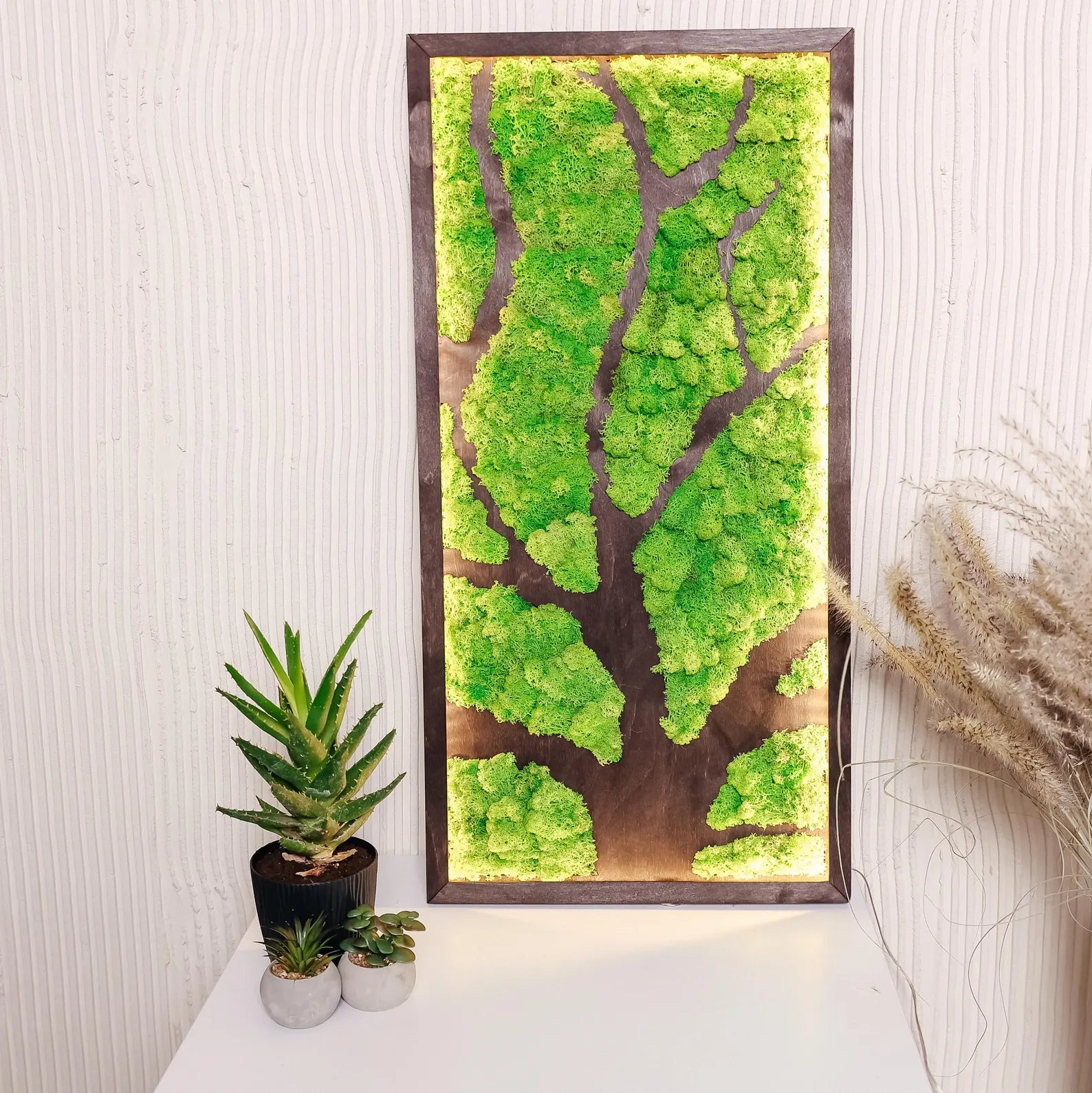 LED Moss Tree Wall Hanging – Unique Nature Wall Art for Modern Interiors