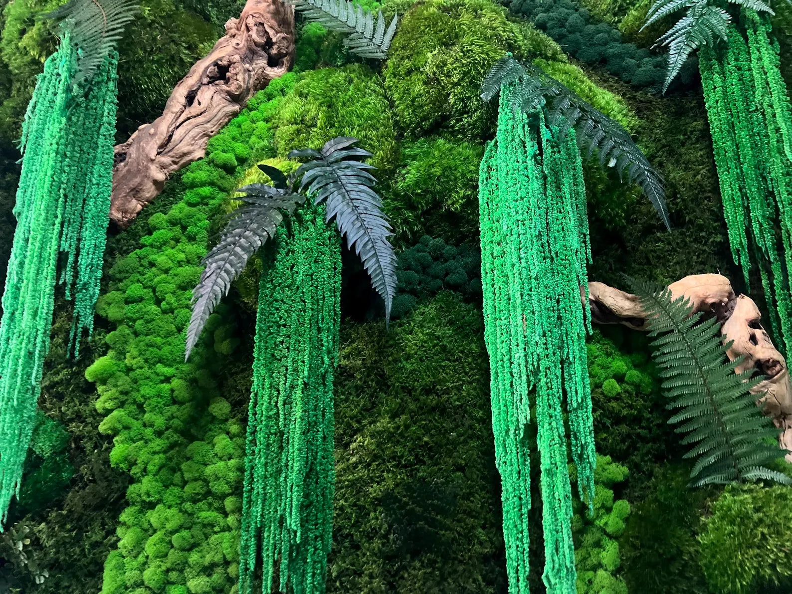 The Forgotten Forest – Preserved Moss Wall Art with Grapewood & Amaranths