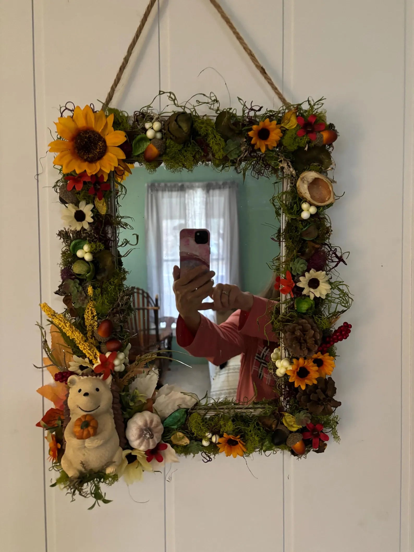 Moss Mirror – Woodland Hedgehog Decor with Fall Floral Frame (16x14x4)