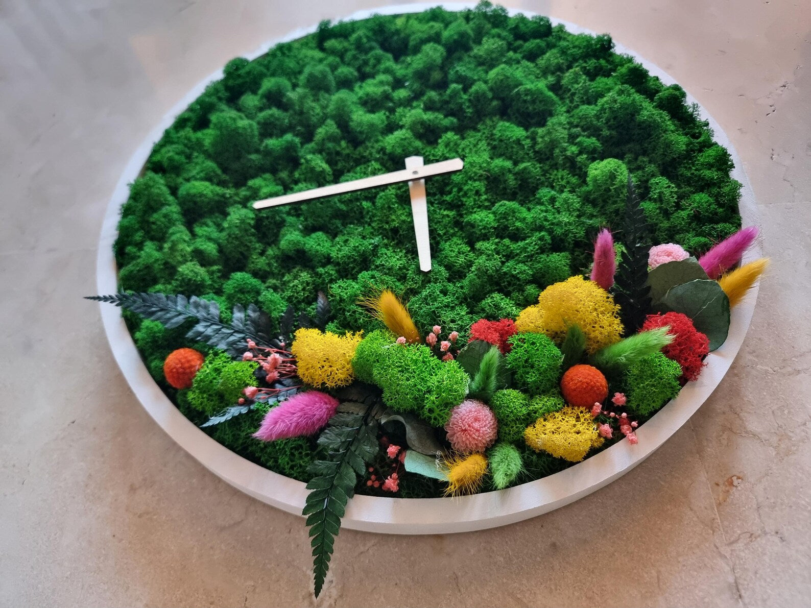 Handmade Preserved Moss Wall Clock – 40cm Natural Wall Decor for Home or Office
