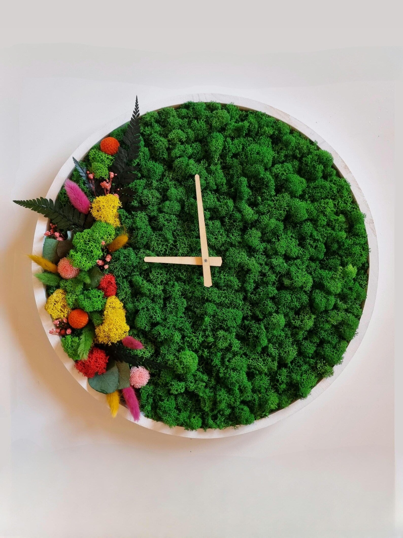 Handmade Preserved Moss Wall Clock – 40cm Natural Wall Decor for Home or Office