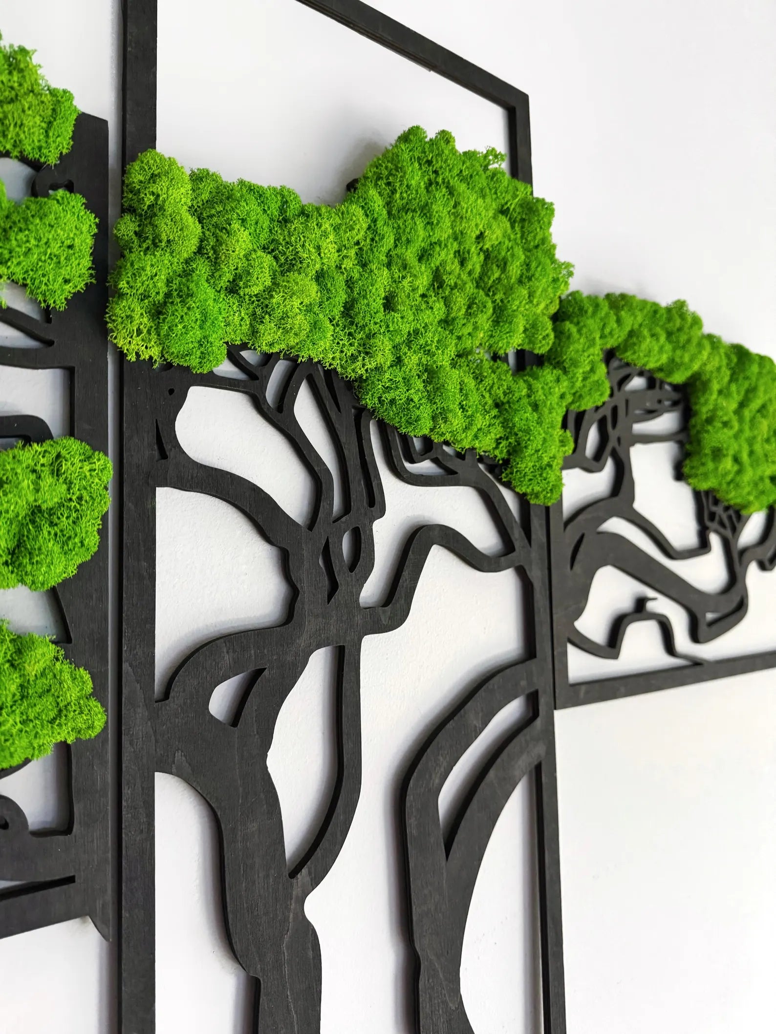 Japandi Moss Wall Art – Bonsai Tree Design with Preserved Moss (100×60–140×70 cm)