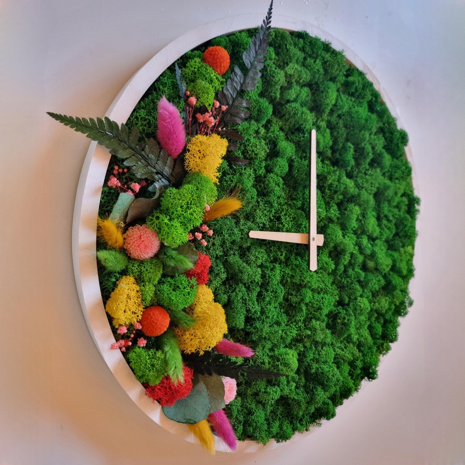 Handmade Preserved Moss Wall Clock – 40cm Natural Wall Decor for Home or Office