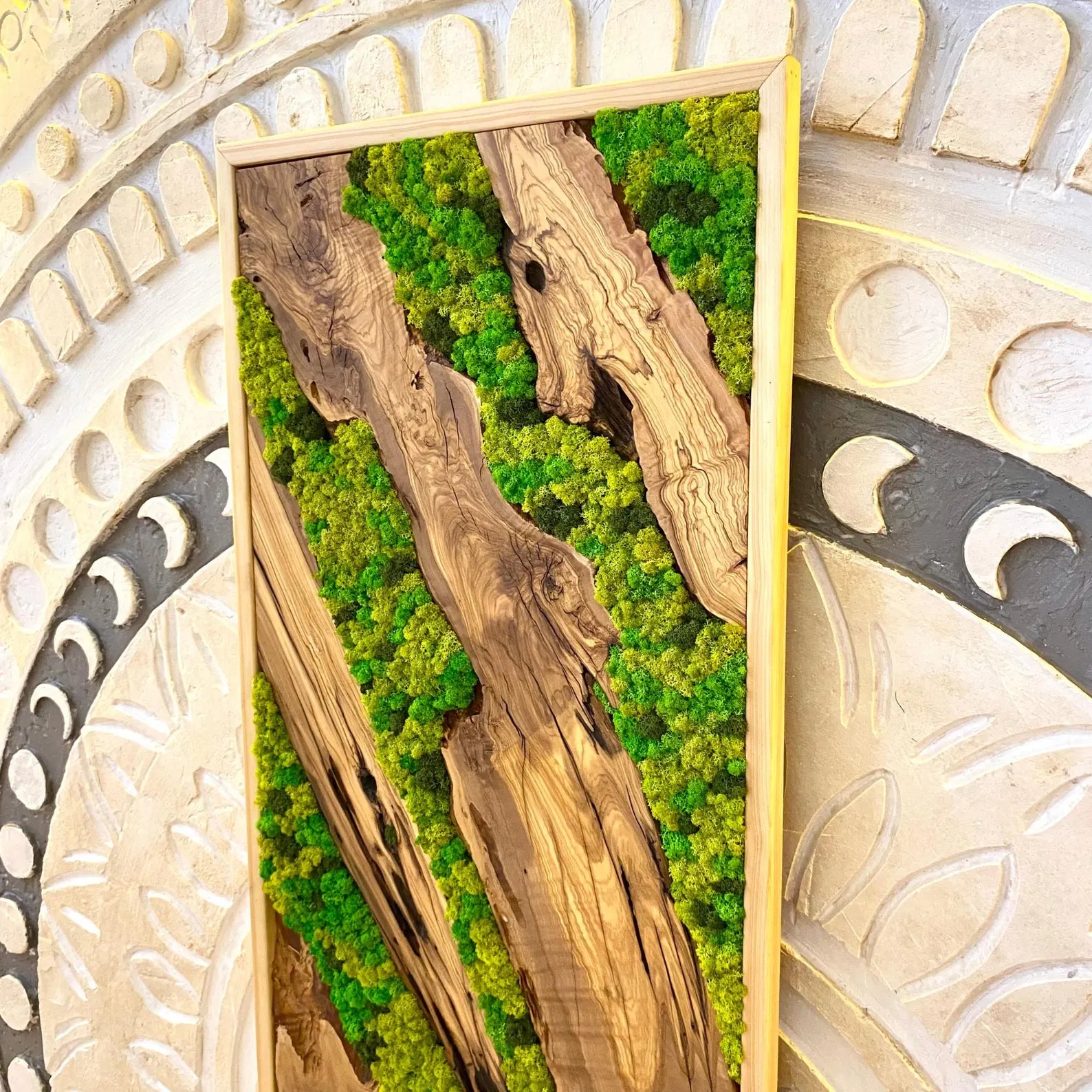 Handcrafted Olive Wood & Moss Wall Art – Preserved Moss Wall Decor & Natural Wall Hanging