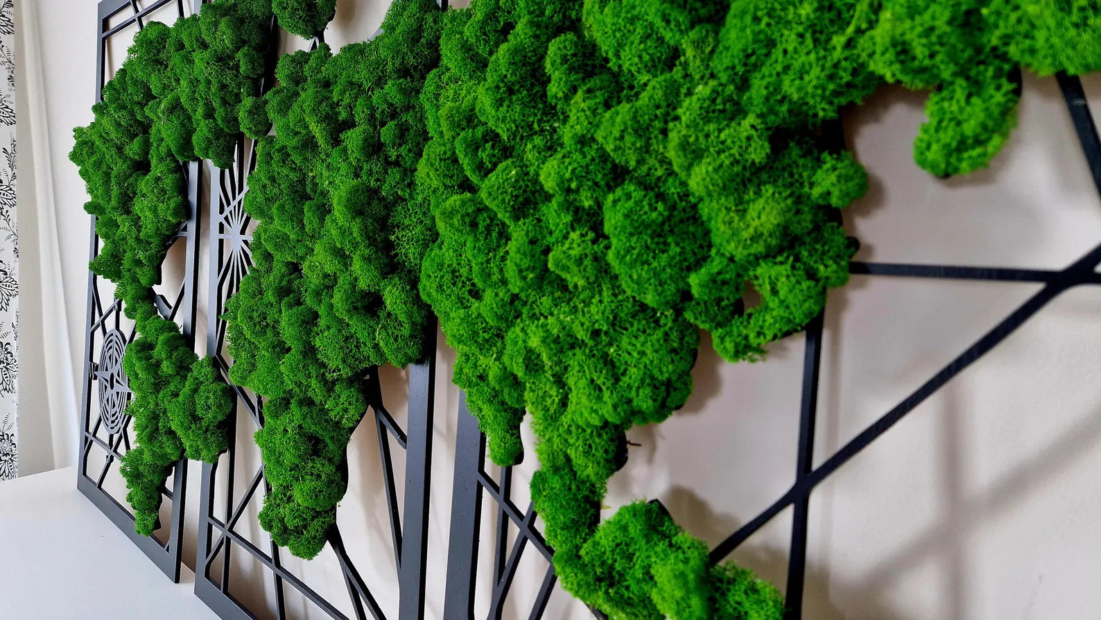 Triptych Moss World Map – 3 Panel Preserved Reindeer Moss Wall Art