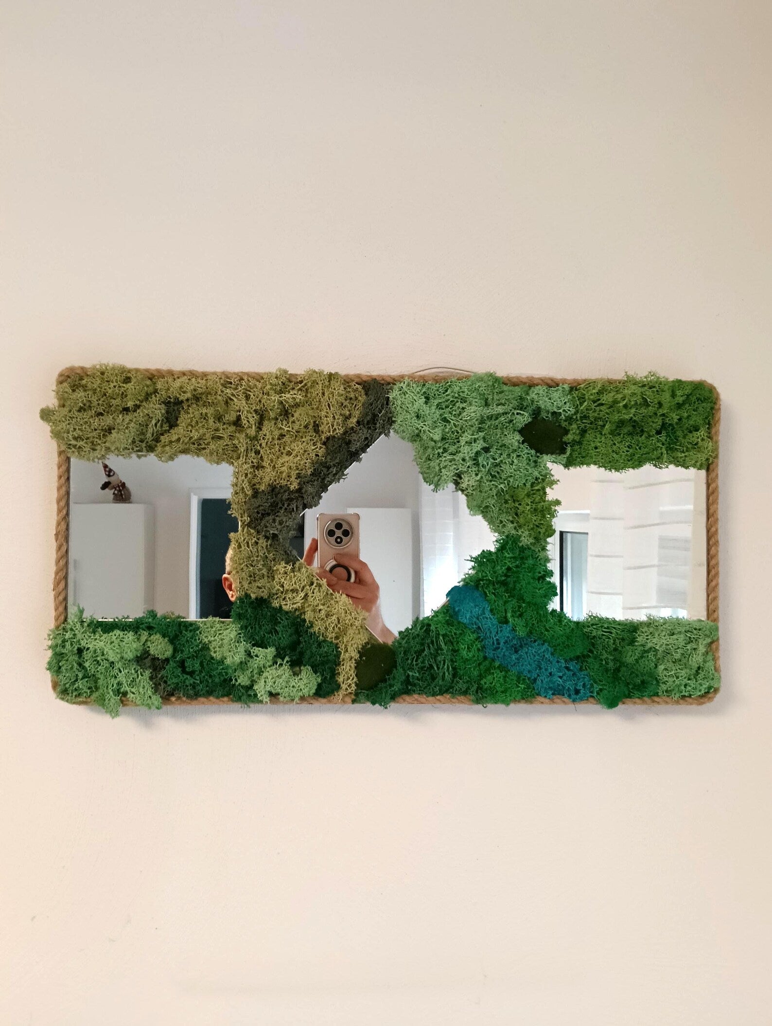 Natural Mirror with Preserved Icelandic Moss – 3D Eco-Friendly Wall Art, No Maintenance Required
