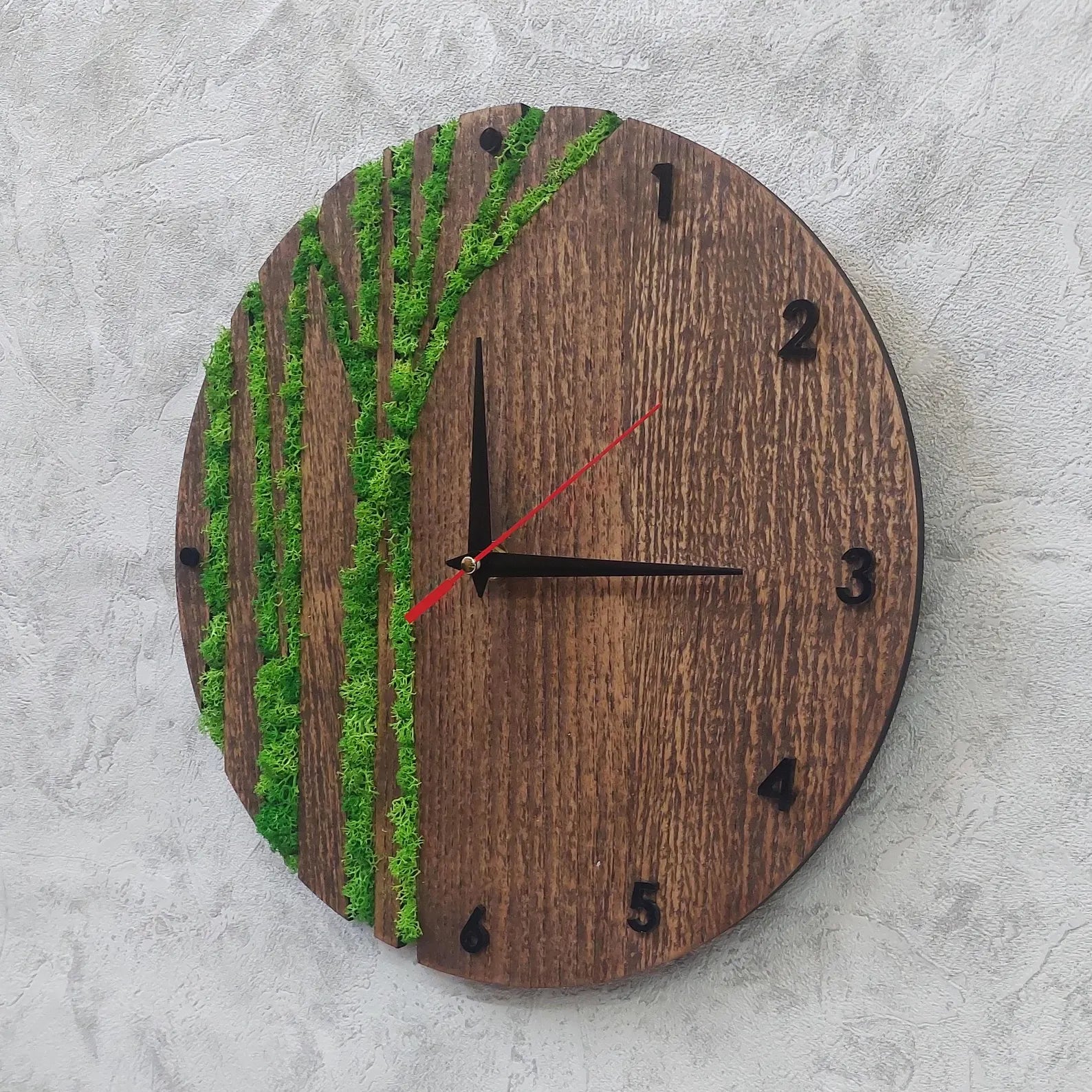 Moss Wall Clock – Handmade Wooden Clock with Real Preserved Moss – Unique Nature Wall Decor & Gift