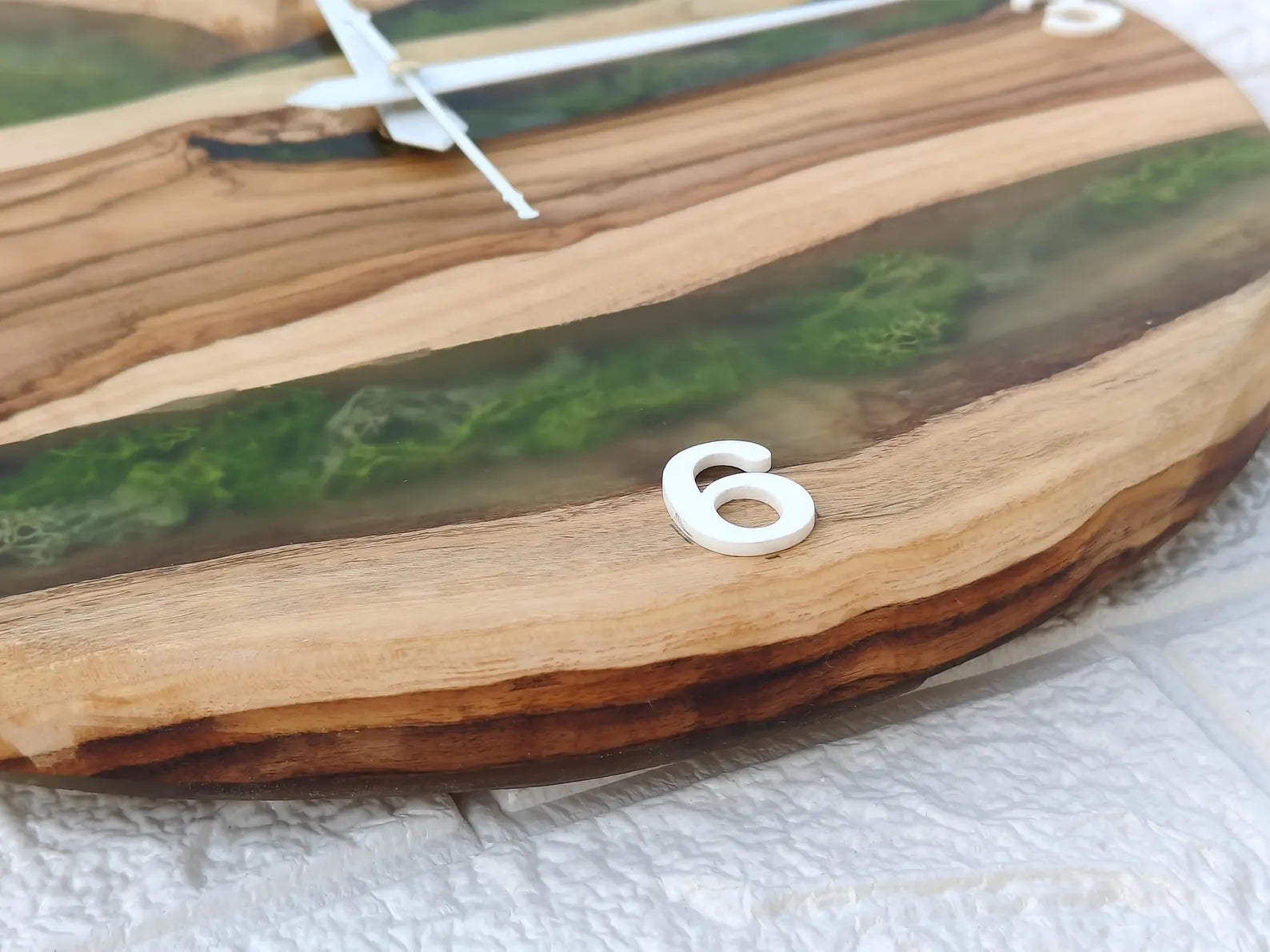 Green Moss Epoxy Resin Clock – Live Edge Teak Wood Wall Art & Unique Home Decor