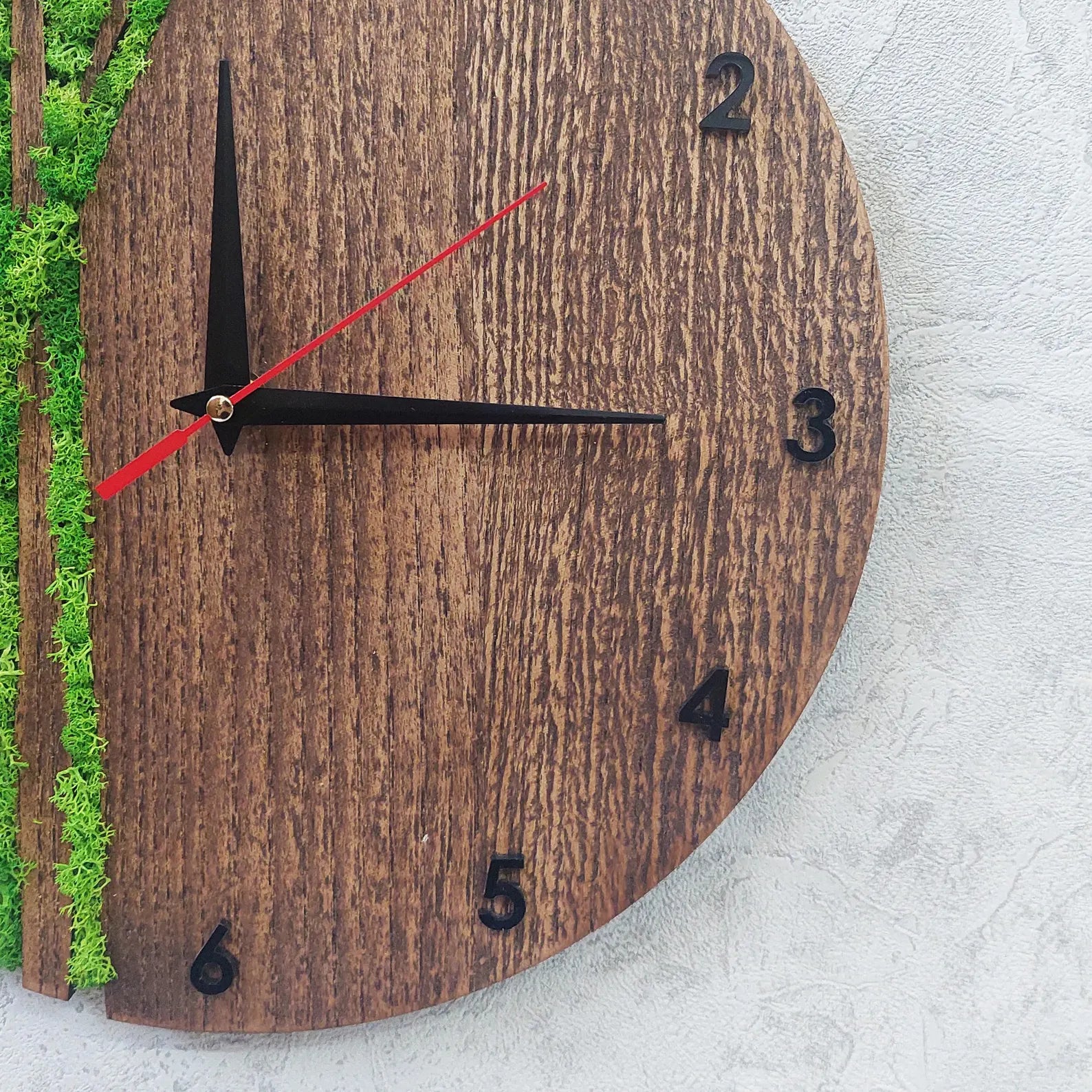 Moss Wall Clock – Handmade Wooden Clock with Real Preserved Moss – Unique Nature Wall Decor & Gift