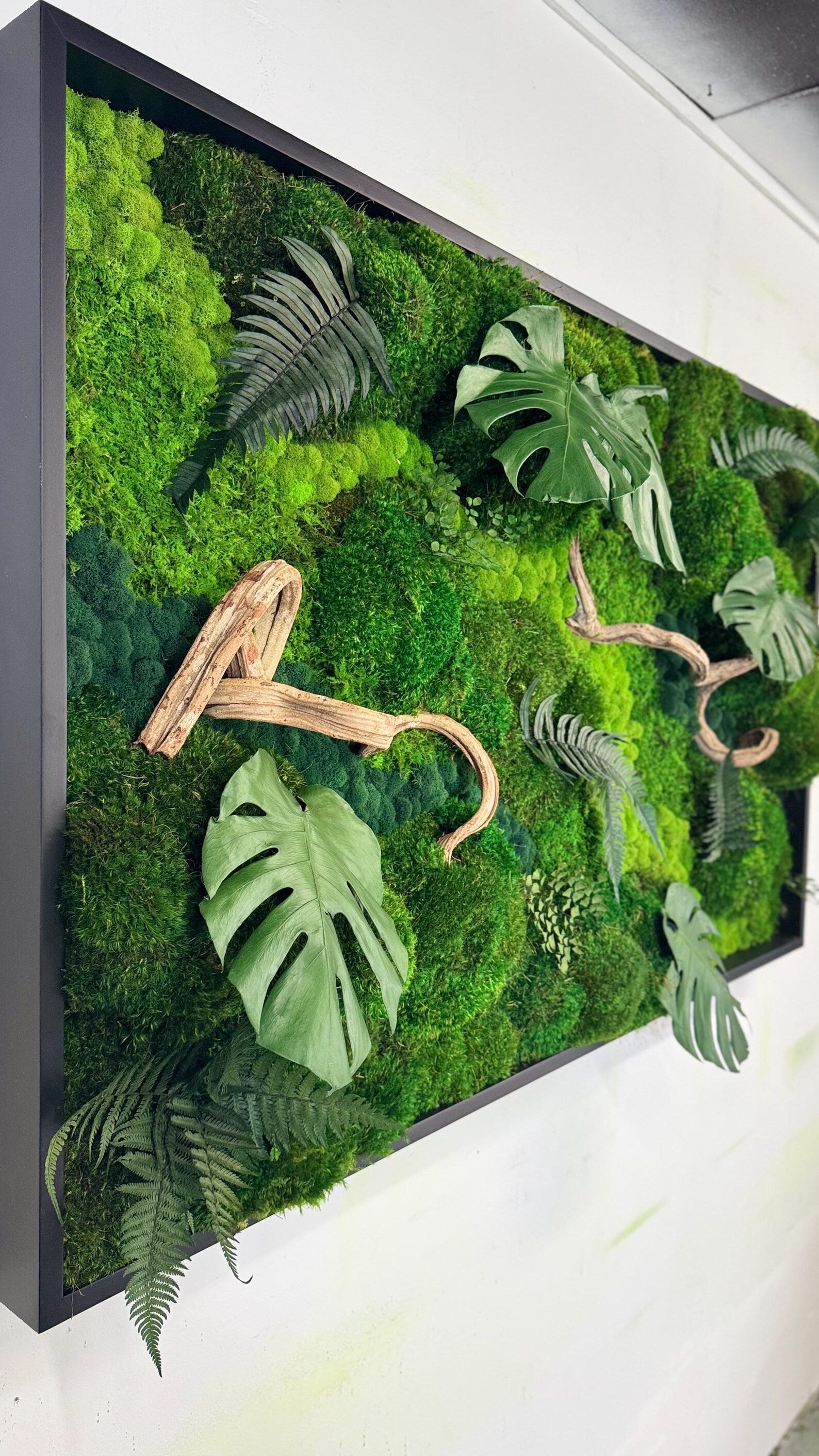 The Terrarium – Handmade Glass Terrarium with Preserved Moss & Natural Decor