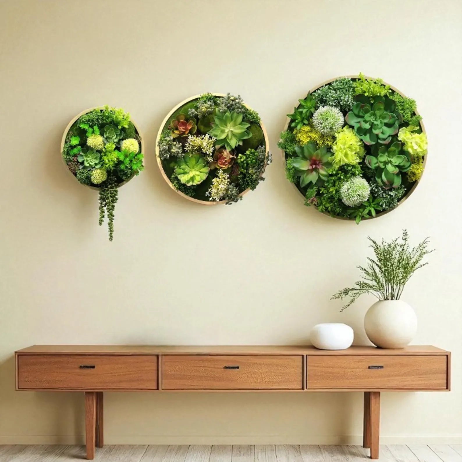 Preserved Moss & Fern Wall Art – Round Hanging Greenery Frame, Circle Plant Wall Decor, Nature-Inspired Living Accent
