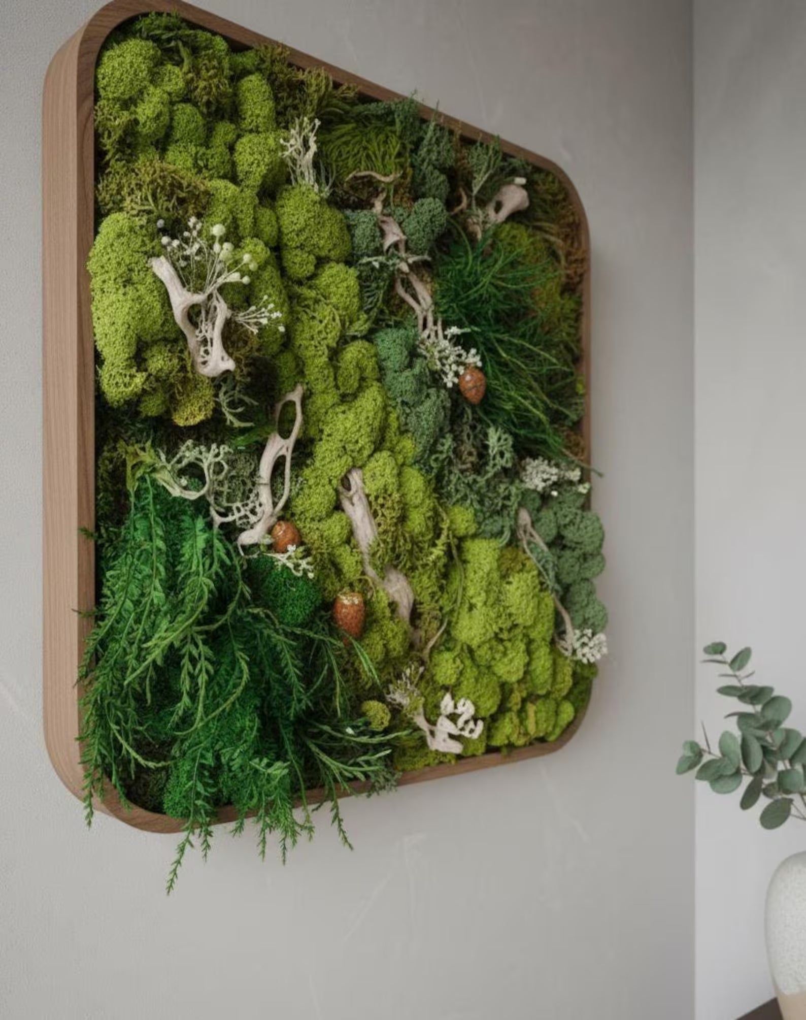 Preserved Moss Wall Art – Green Nature-Inspired Decor for Interior Spaces