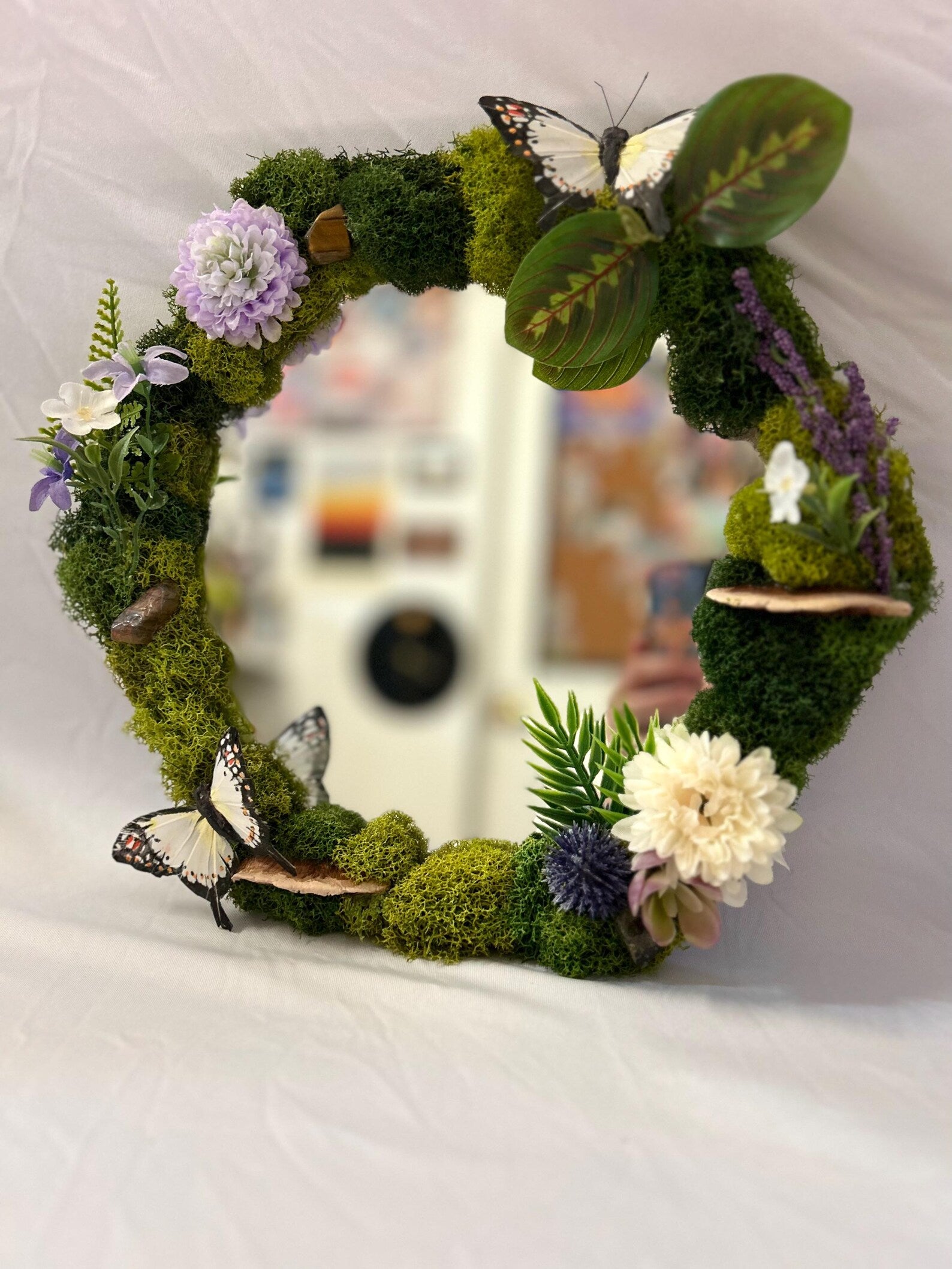 Preserved Moss Mirror – Butterfly Fairy Crystal Mirror Art (White & Purple)