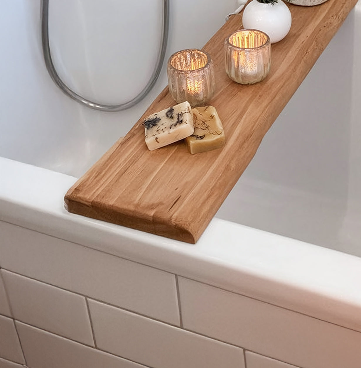 Handcrafted Solid Wood Bathtub Tray – Natural Wooden Bath Caddy for Spa & Relaxation