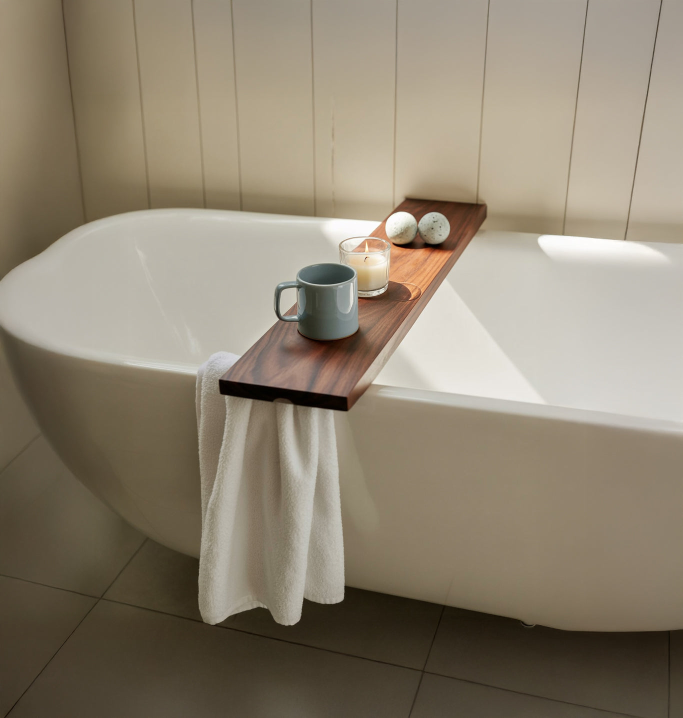 Solid Wood Bath Tray with Towel Slot – Minimalist Luxury Bathtub Caddy