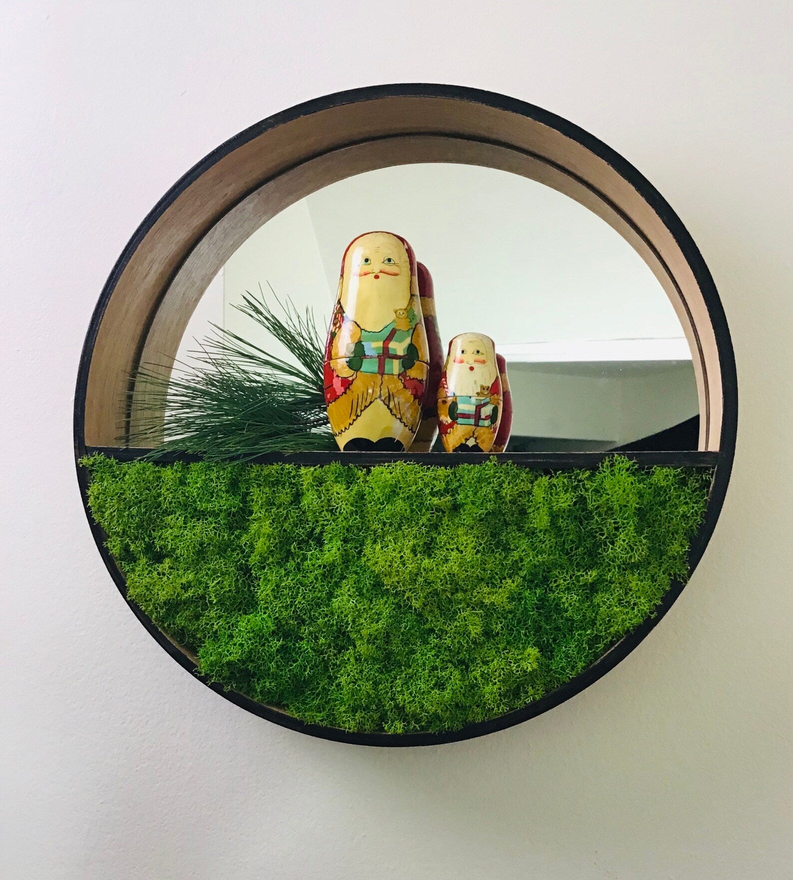 Eco-Friendly Live Moss Mirror – Round Wall Mirror for Modern Bathroom Decor (16")