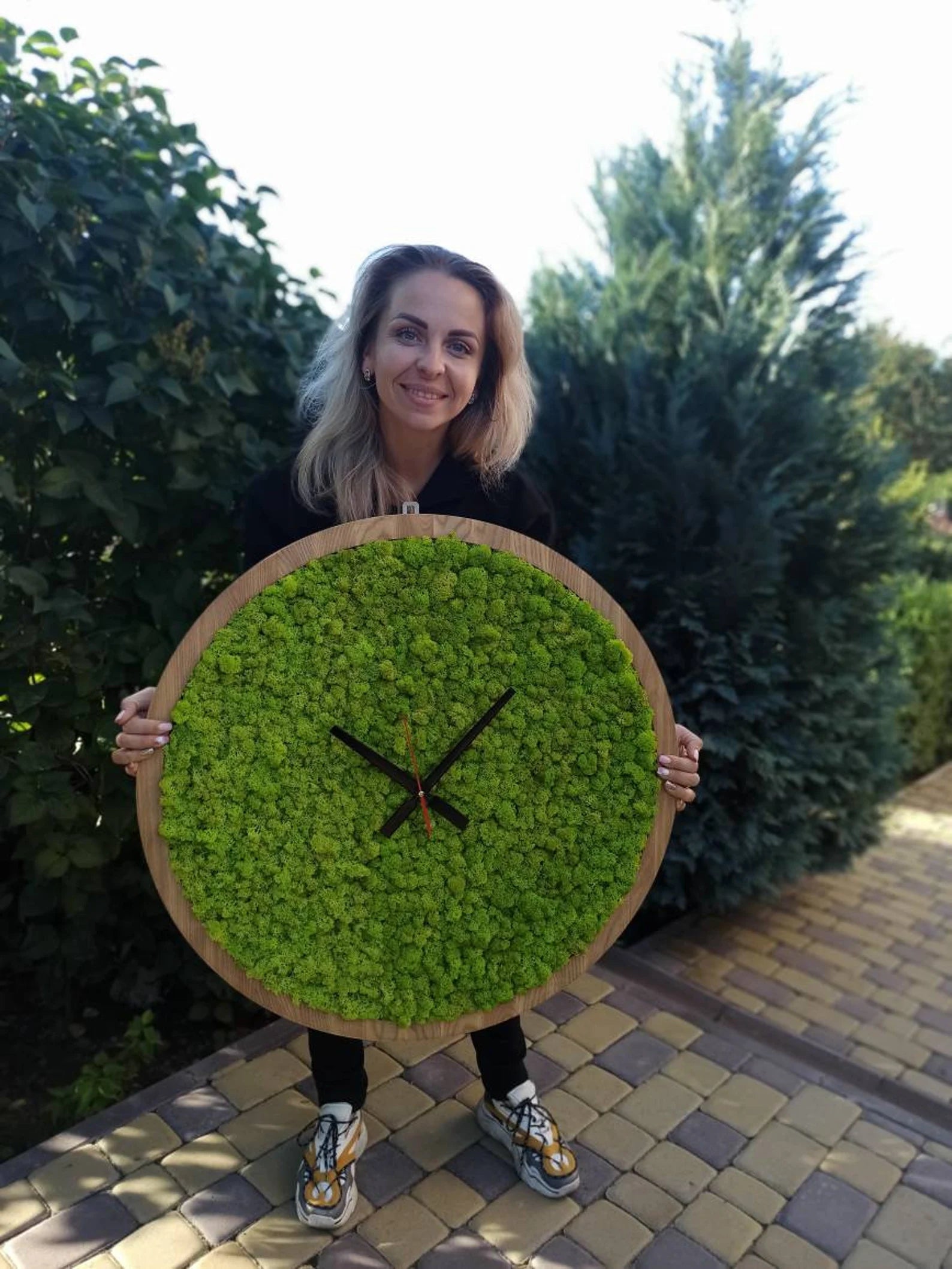 Moss Wall Clock – Wooden Eco Clock with Preserved Green Moss | Modern Home Decor