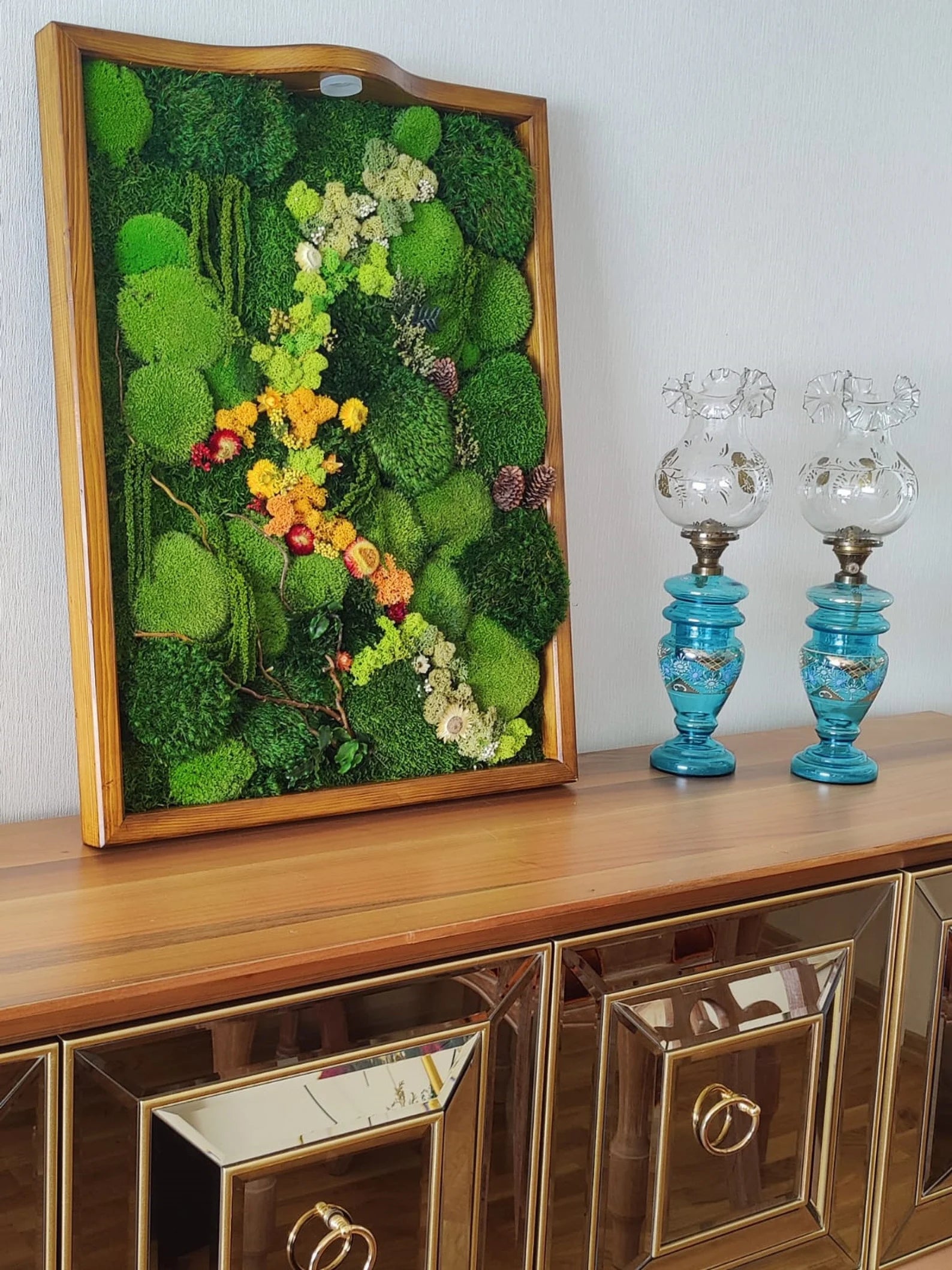 Illuminated Moss Wall Art – LED Preserved Moss Frame | Modern Nature-Inspired Decor