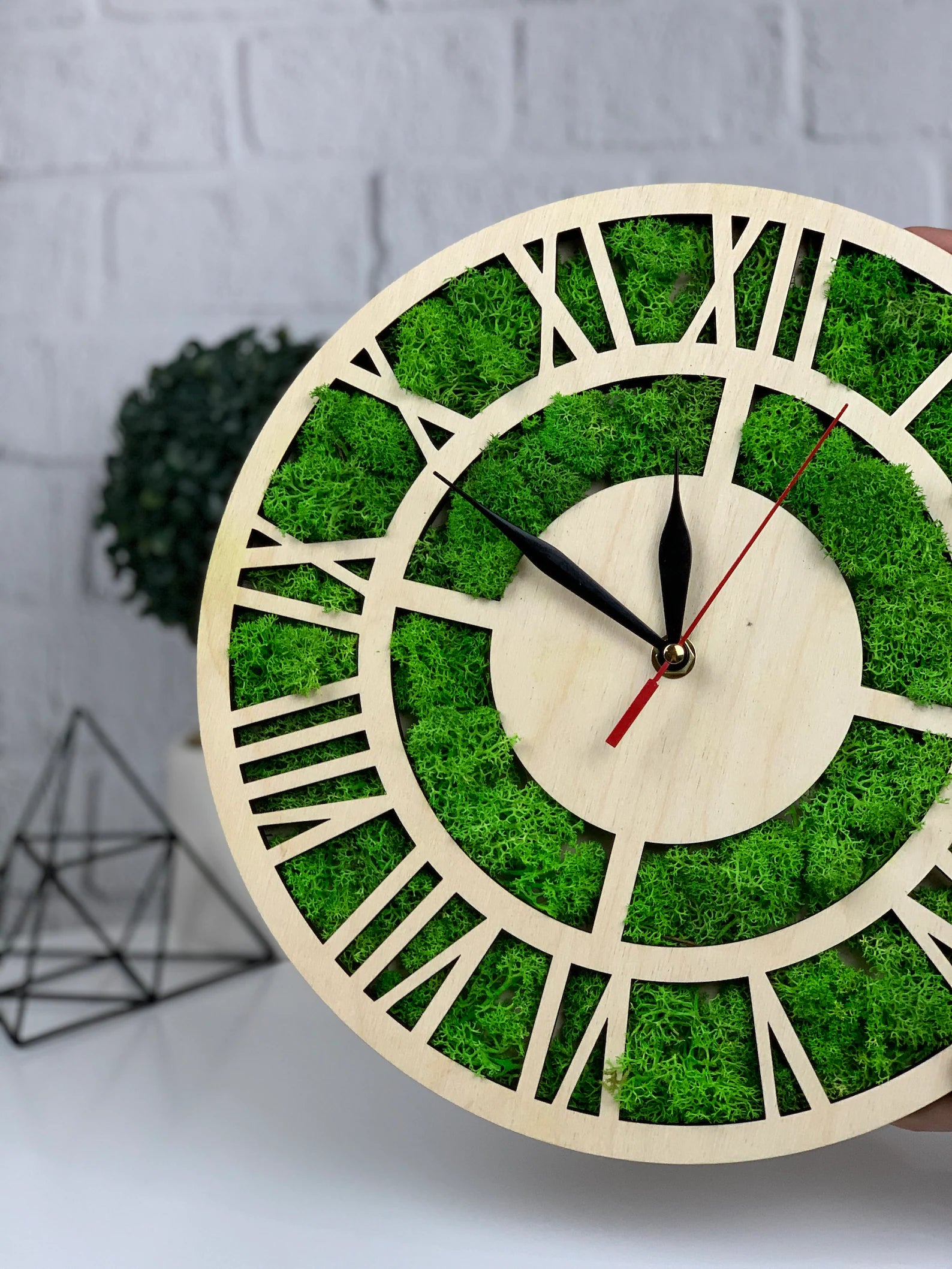 Rustic Wood Moss Wall Clock – Large Silent Clock for Modern Living Room Decoration