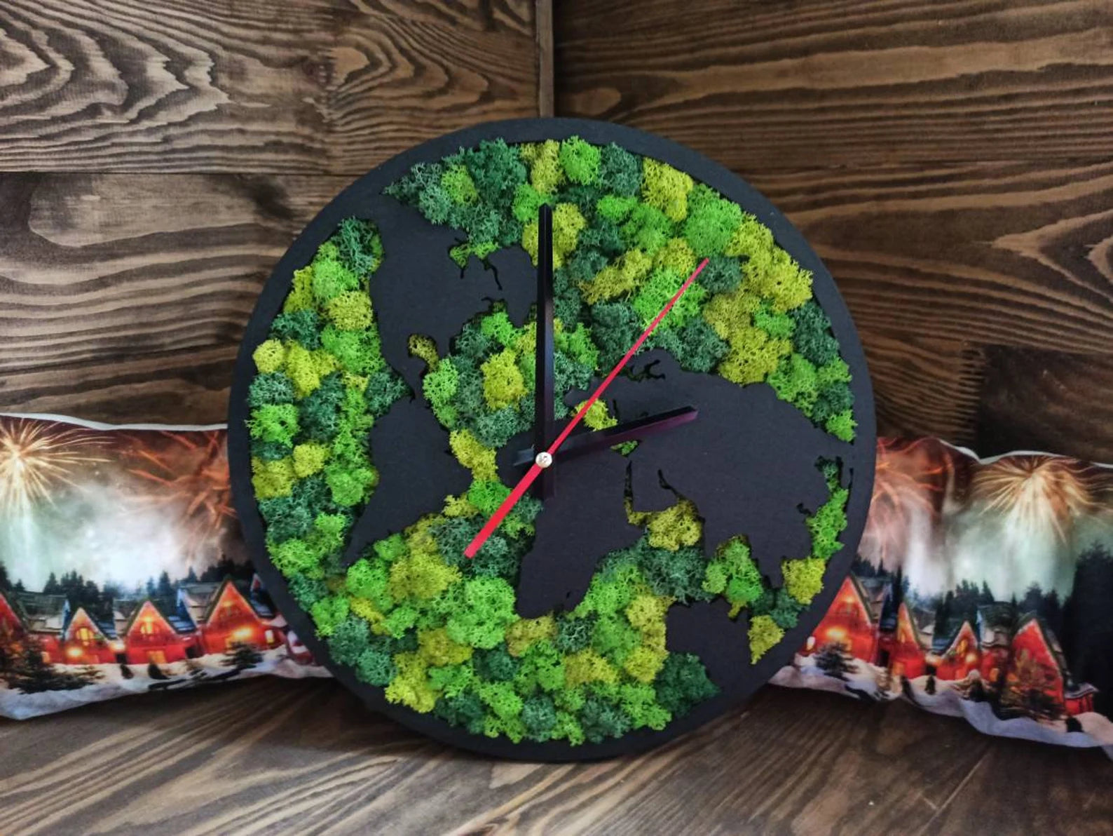 Moss Wall Clock – World Map Design, Large Preserved Moss Wood Clock