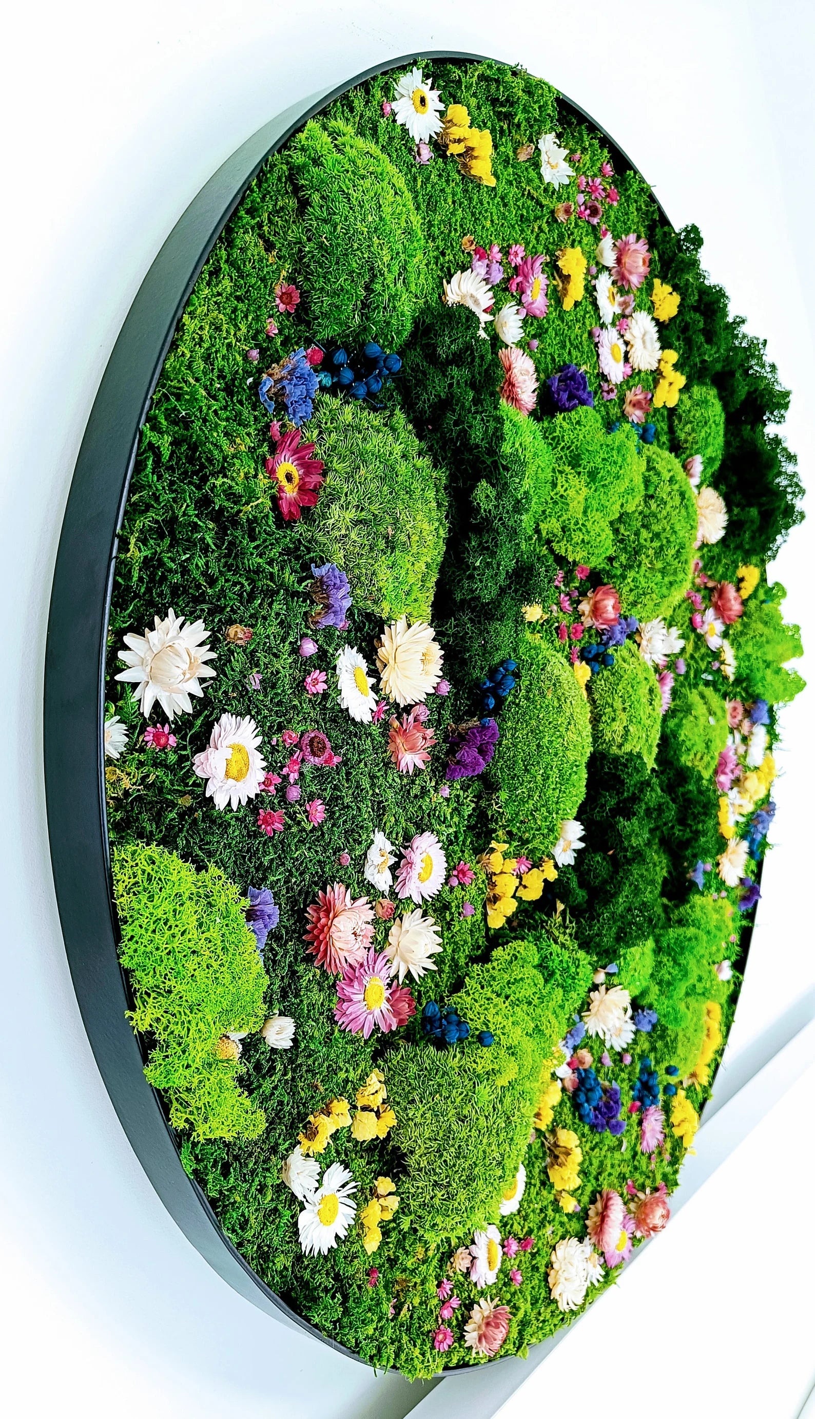 Round Moss Wall Art with Colorful Flowers – Handmade Botanical Metal Frame Decor