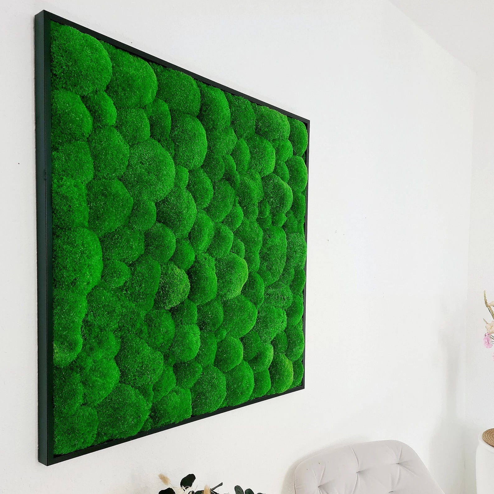 Bun Moss Wall Art – Premium Moss Picture with Logo for Living Room, Office & Large Spaces