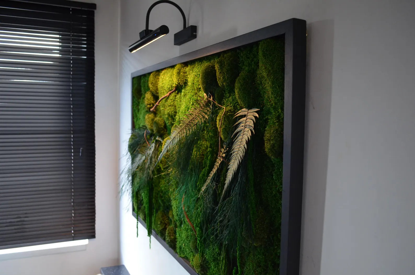Botanic LED Moss Wall Art – Maintenance-Free Preserved Moss Décor, Living Forest Design, Perfect Christmas Gift