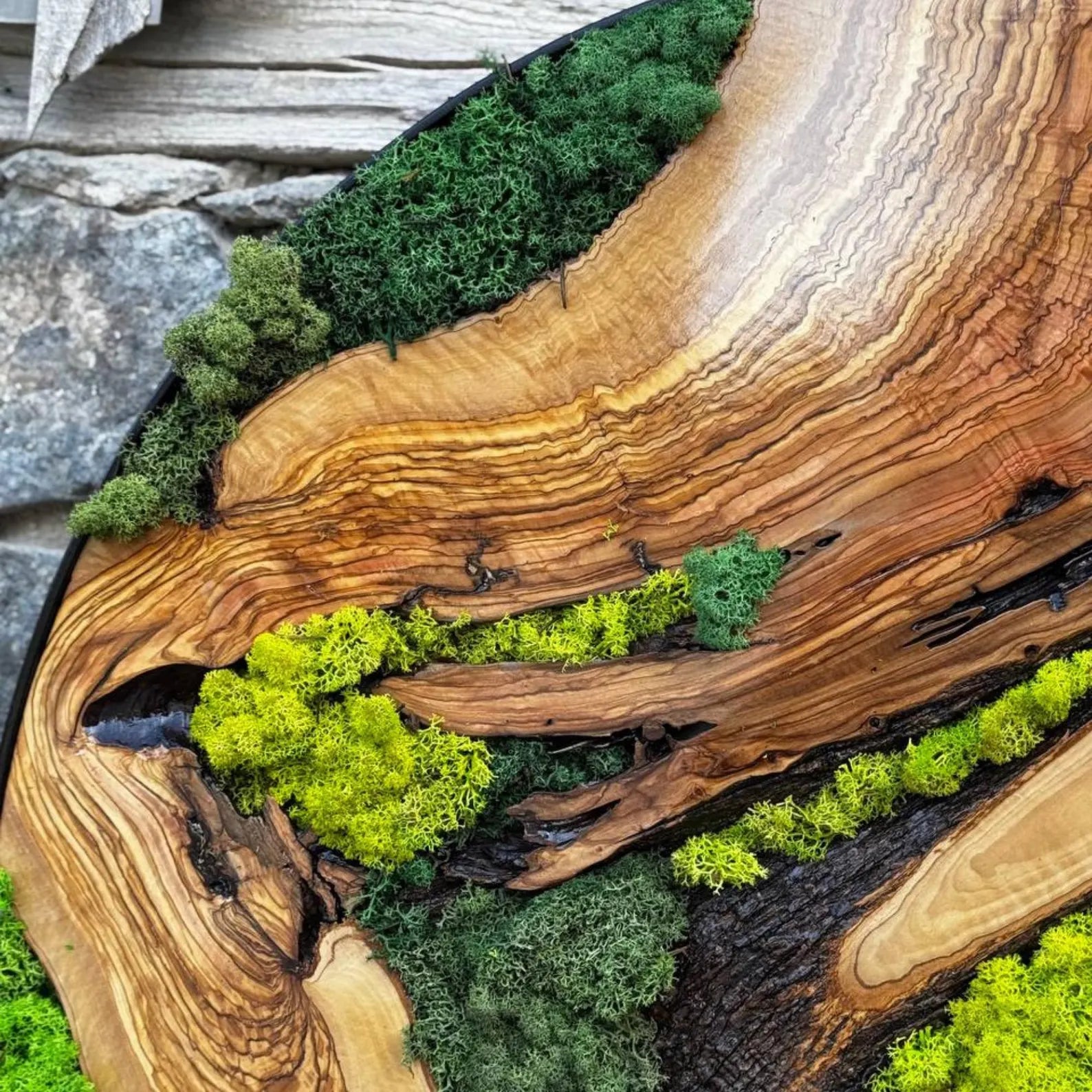 Metal Frame Moss Wall Art – Custom Preserved Moss & Olive Wood Decor