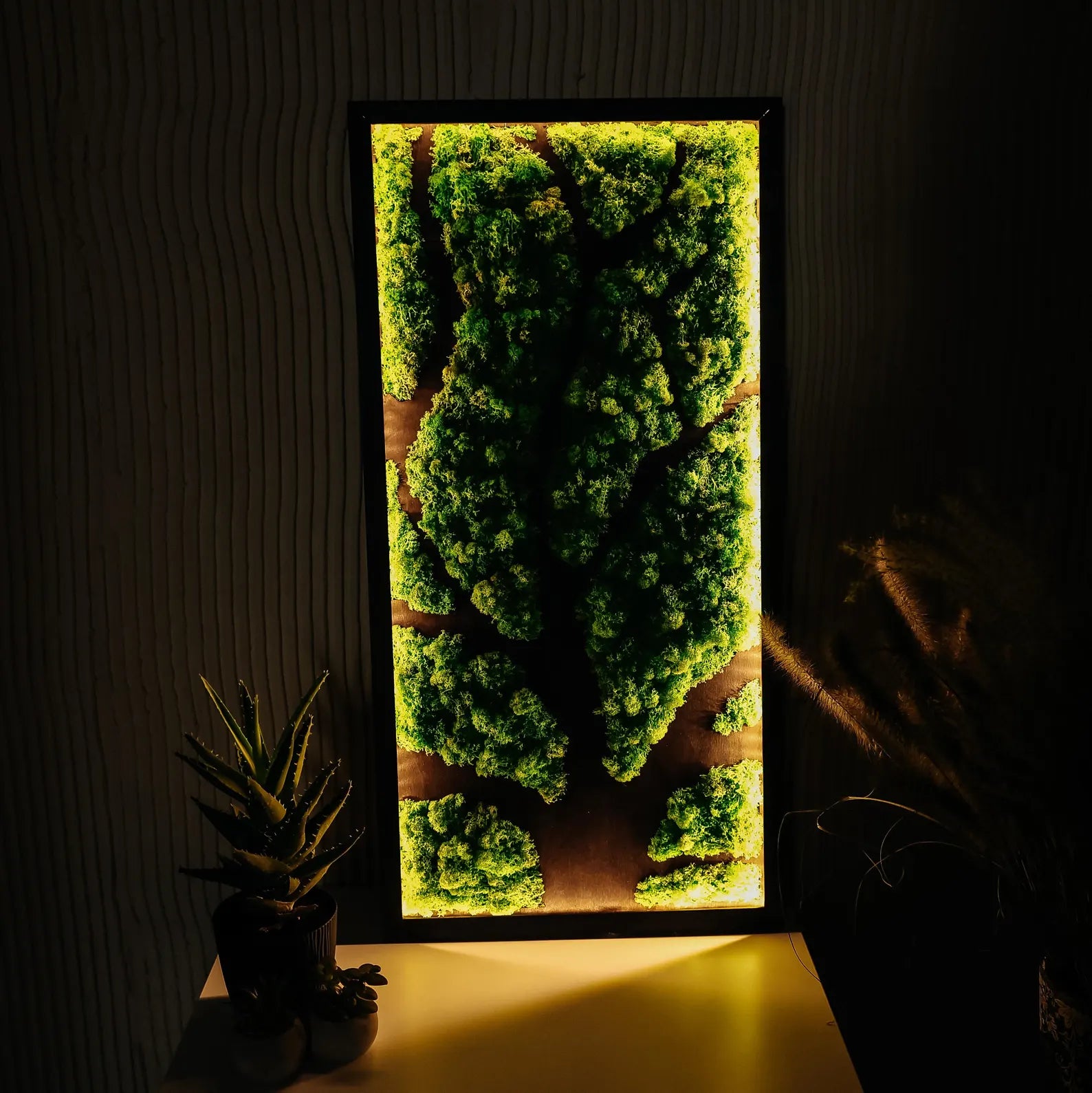 LED Moss Tree Wall Hanging – Unique Nature Wall Art for Modern Interiors