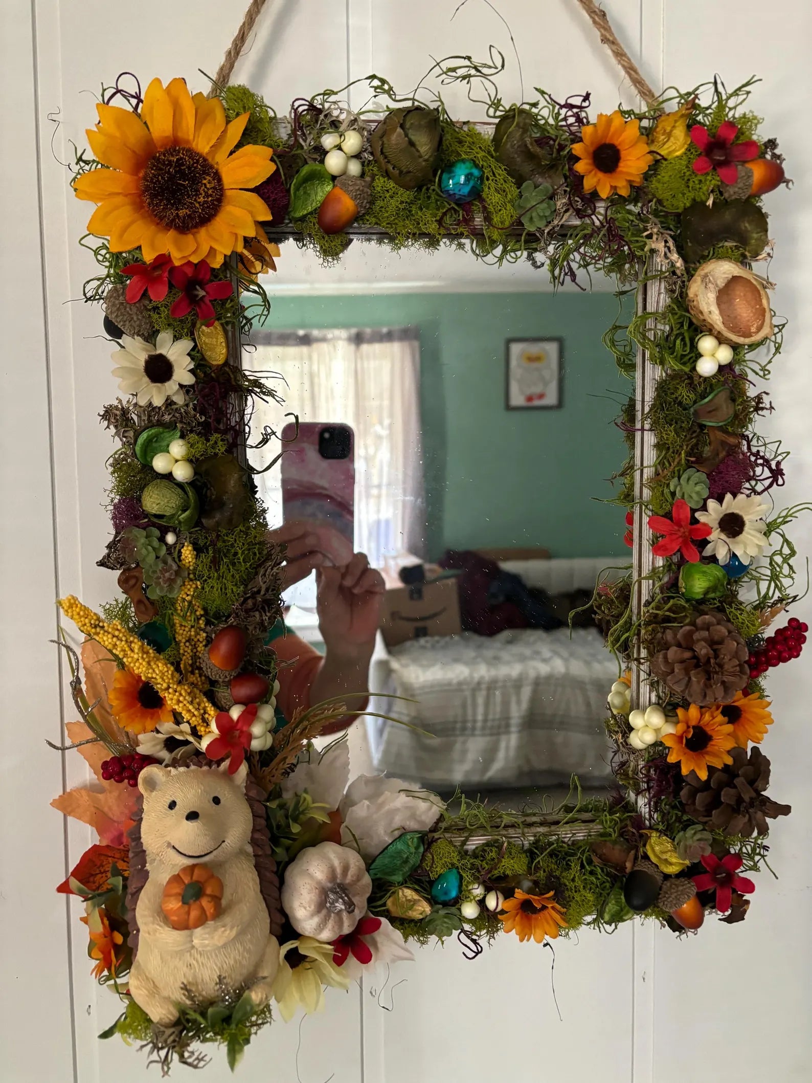 Moss Mirror – Woodland Hedgehog Decor with Fall Floral Frame (16x14x4)