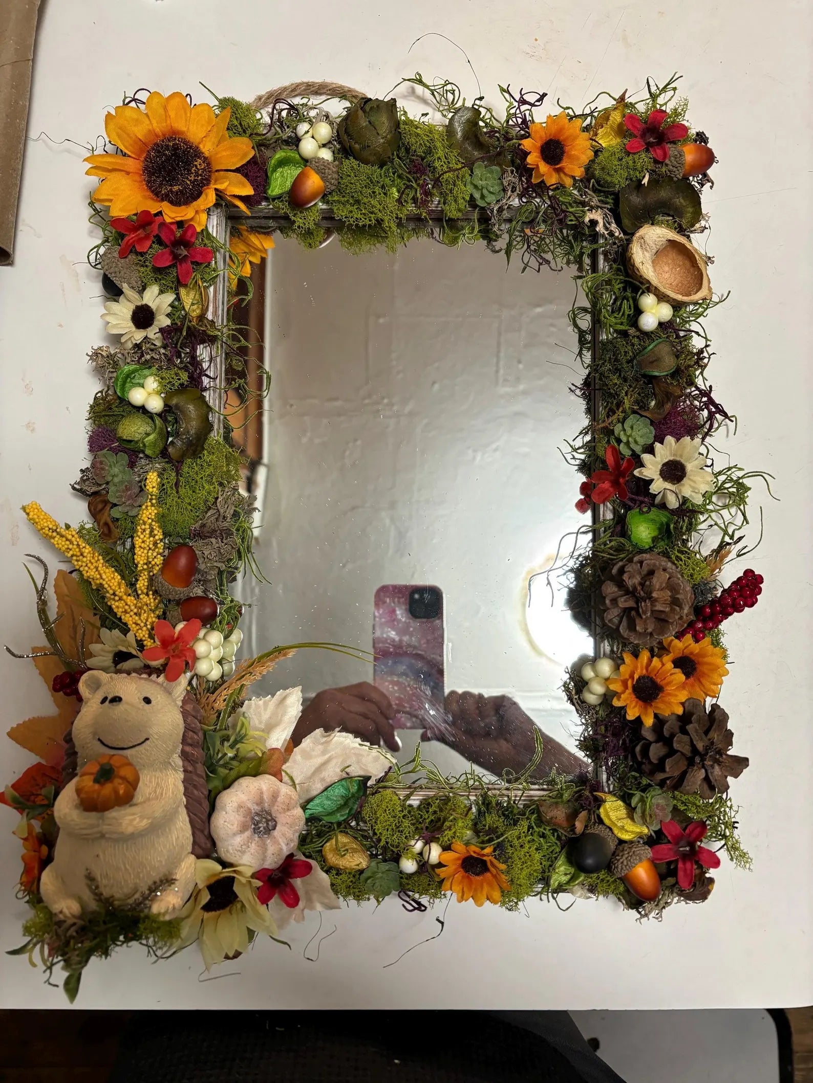 Moss Mirror – Woodland Hedgehog Decor with Fall Floral Frame (16x14x4)