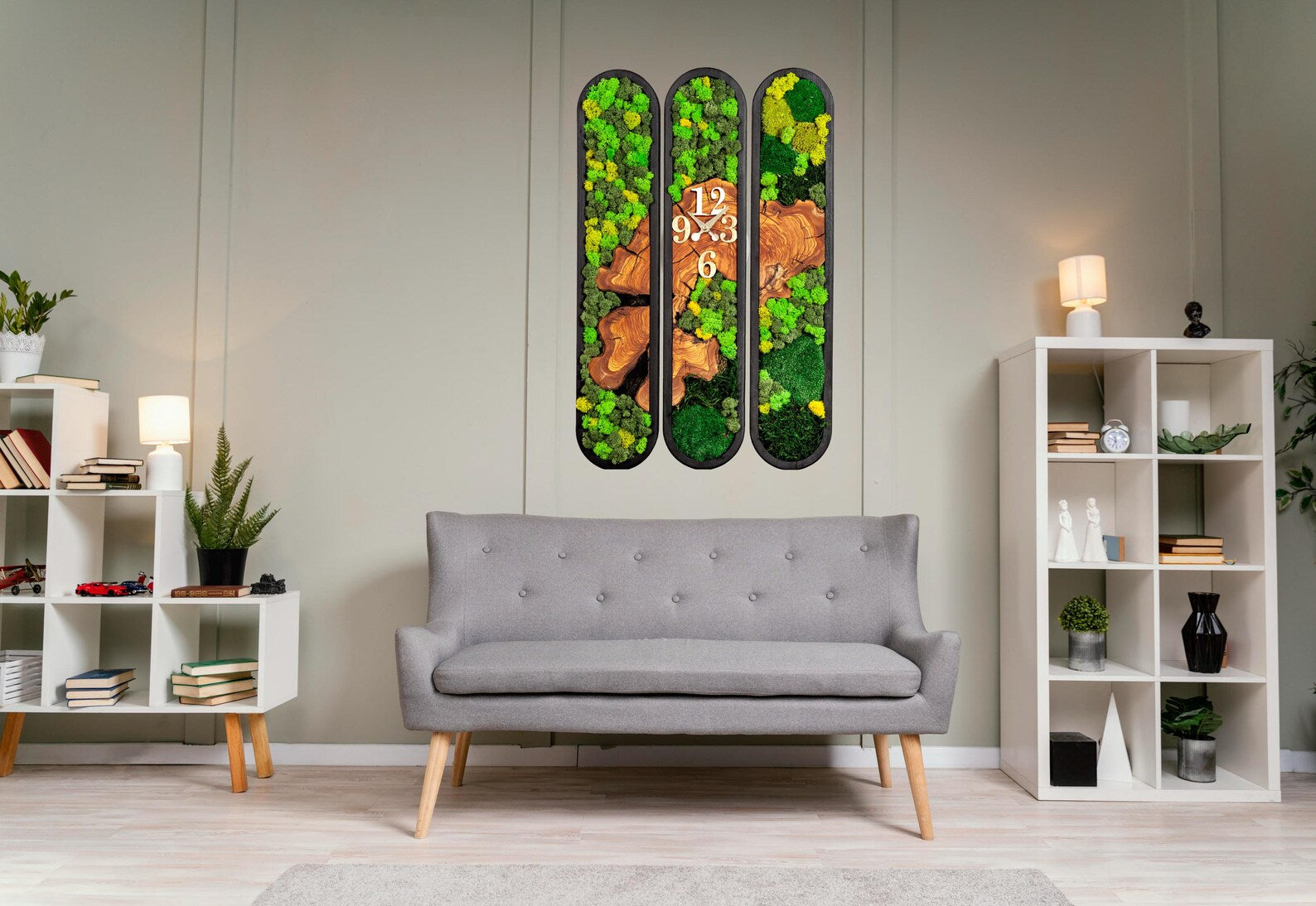 Handmade preserved moss wall art in wooden frame. Eco-friendly, zero-maintenance décor with natural olive moss. Lasts up to 10 years – perfect for modern interiors.