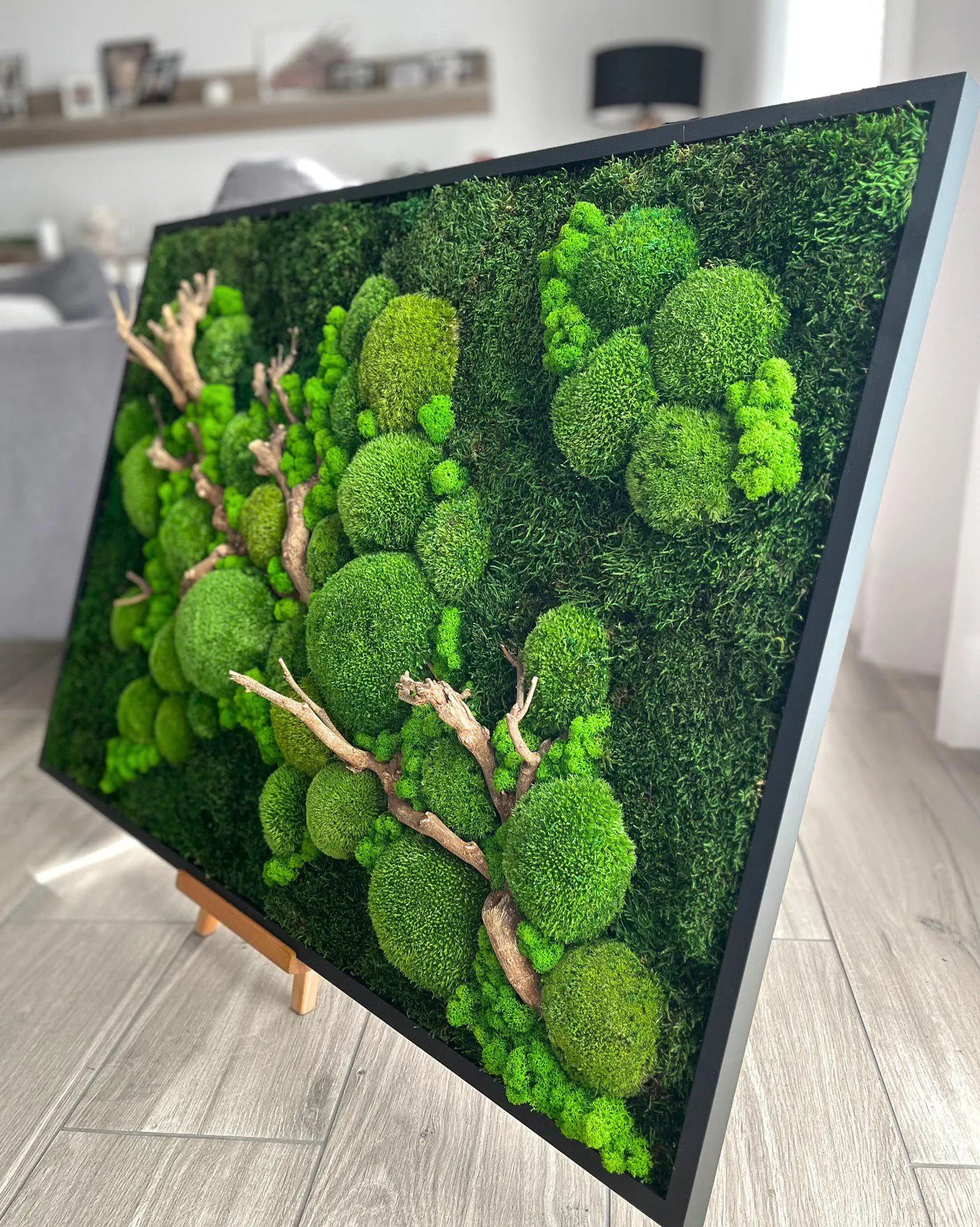 Luminous Reindeer Moss Wall Art with Branches – LED Backlight & Wooden Frame