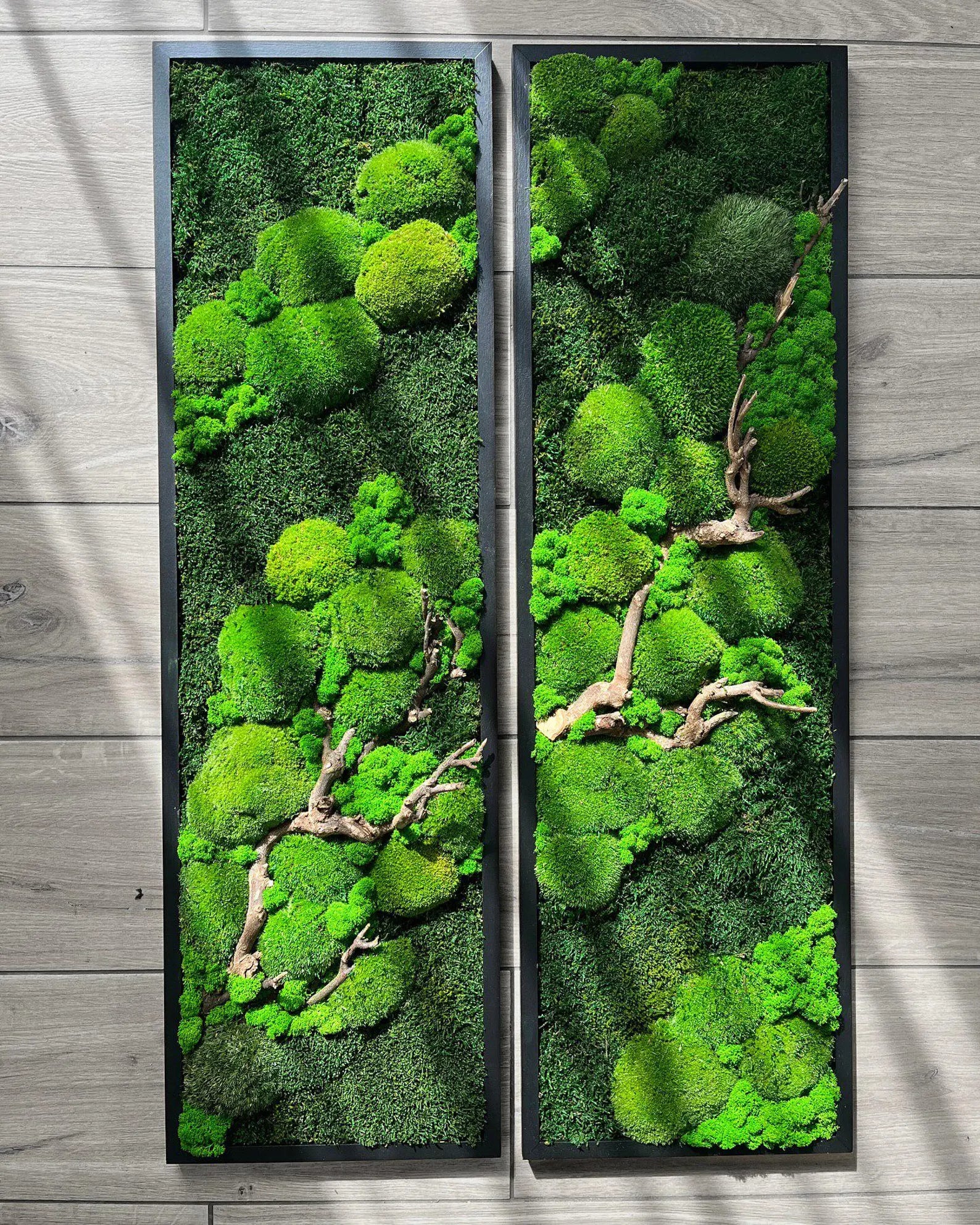 Luminous Reindeer Moss Wall Art with Branches – LED Backlight & Wooden Frame
