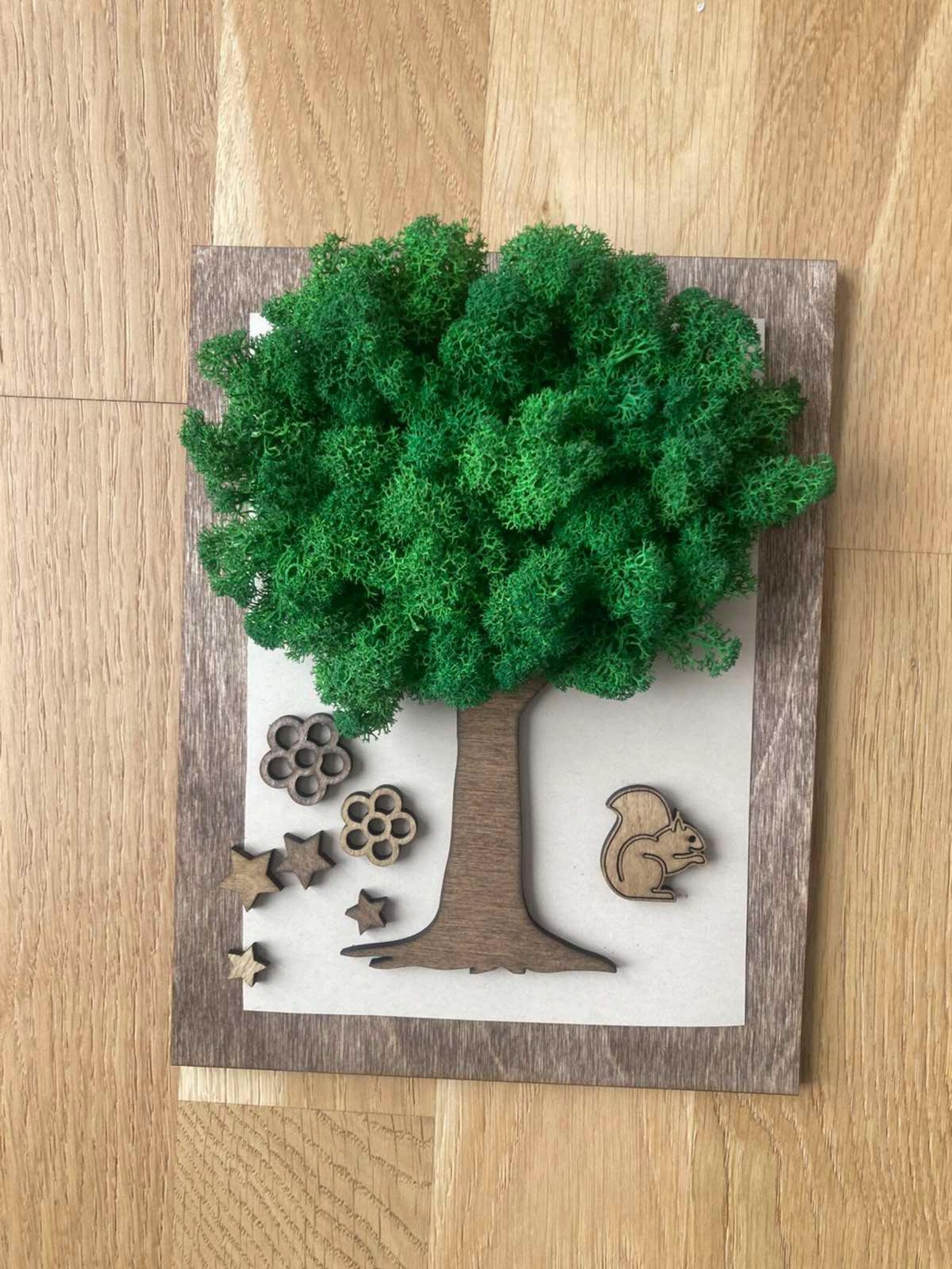 Tree of Life Moss Wall Art – Wooden Frame Nature Decor for Home