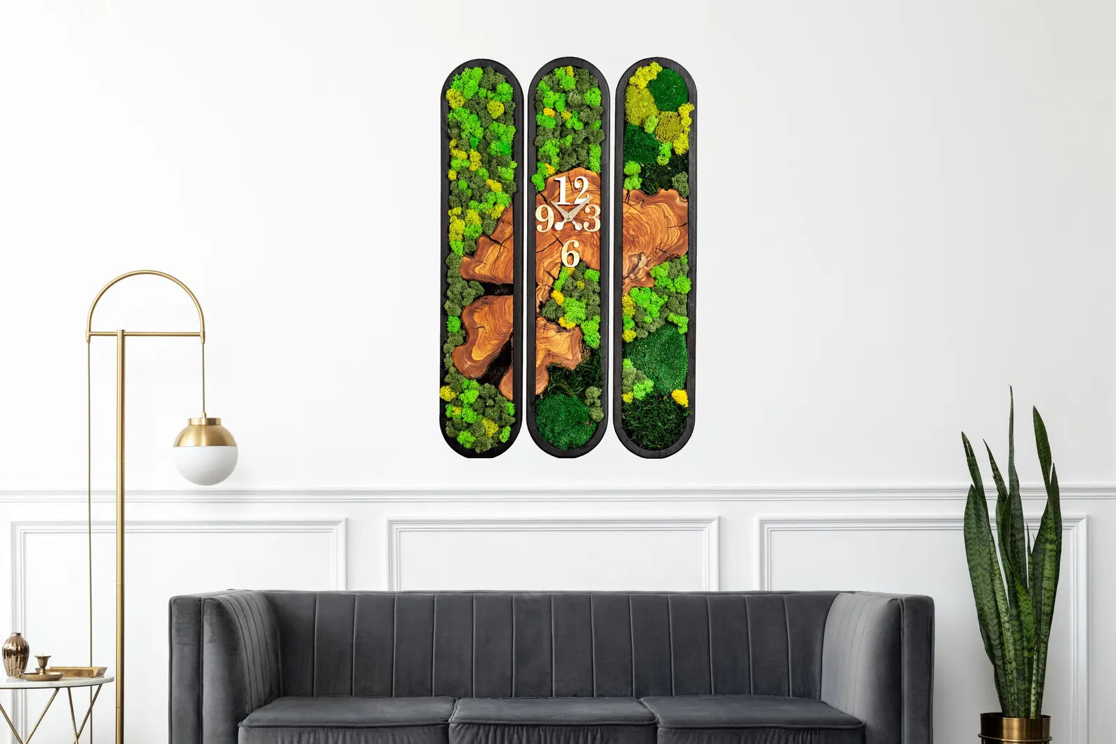 Handmade preserved moss wall art in wooden frame. Eco-friendly, zero-maintenance décor with natural olive moss. Lasts up to 10 years – perfect for modern interiors.