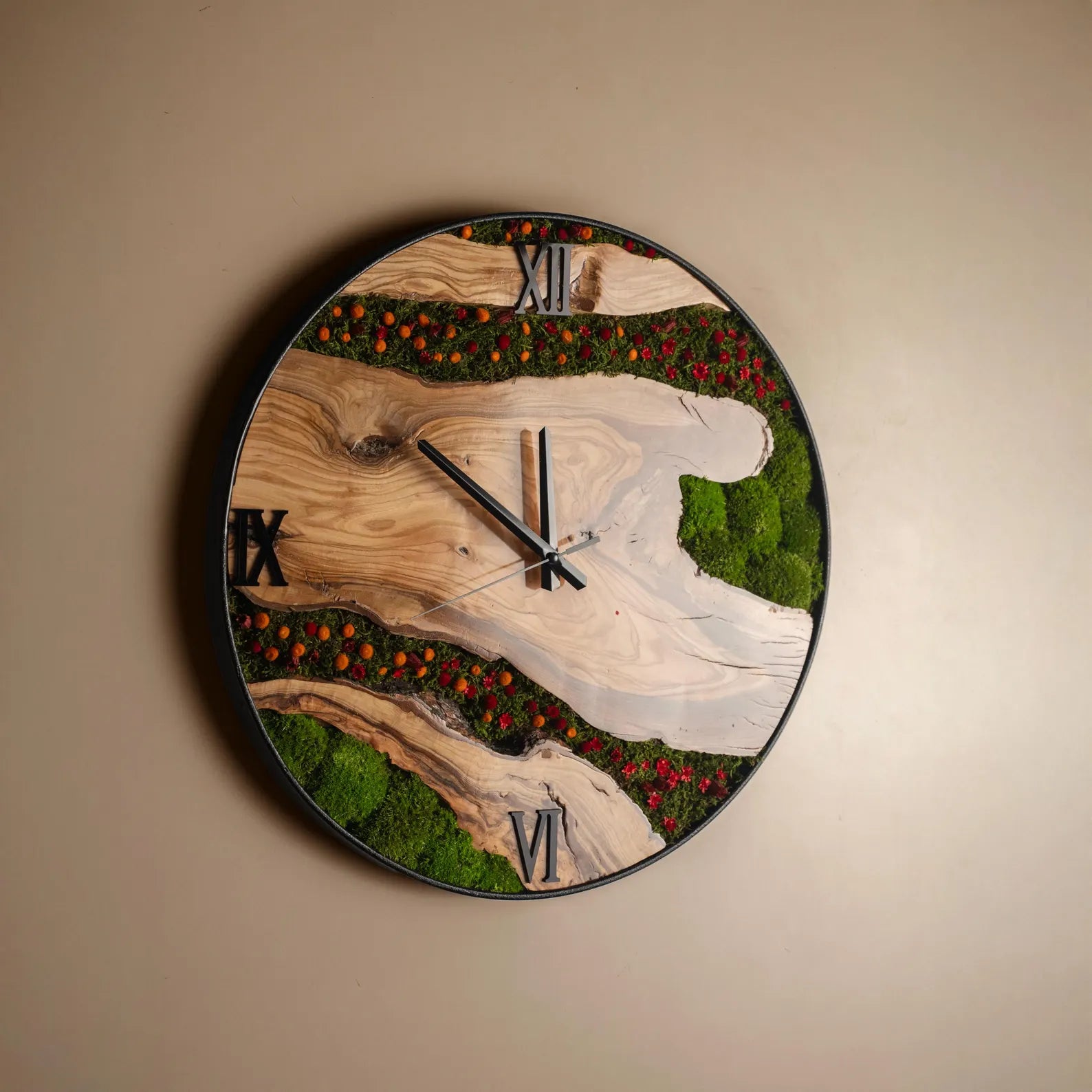 Moss Olive Wood Wall Clock – Preserved Moss Clock with Metal Frame | Unique Moss Wall Art & Housewarming Gift