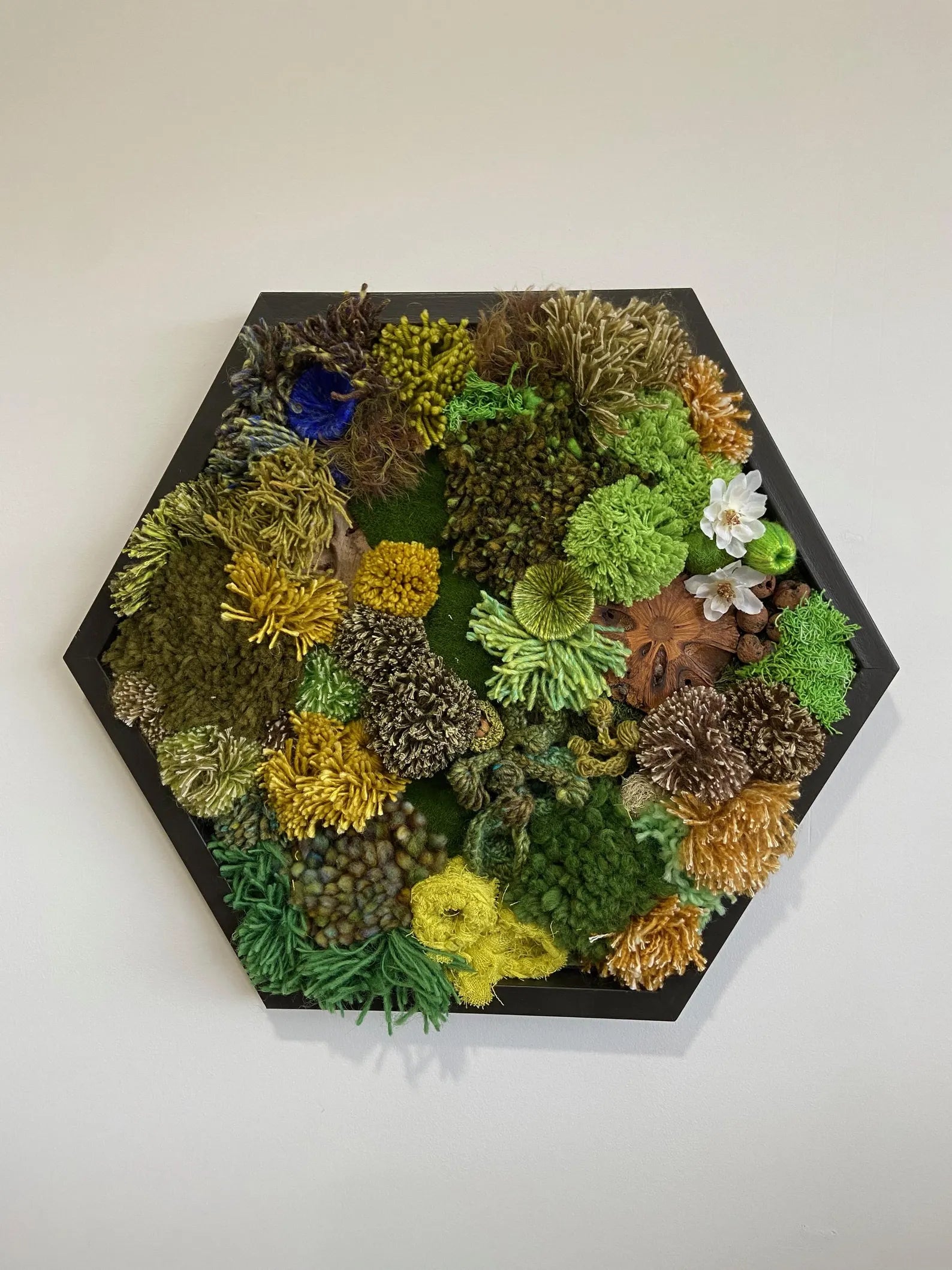 Hexagon Wood Frame | Imitation Moss Wall Hanging Décor