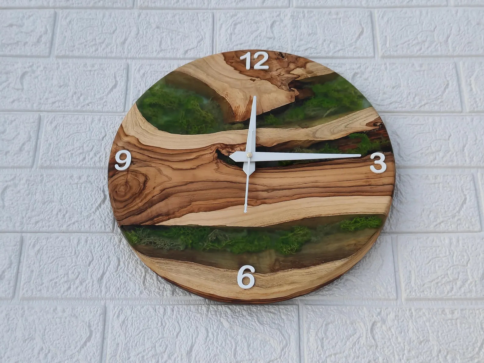 Green Moss Epoxy Resin Clock – Live Edge Teak Wood Wall Art & Unique Home Decor
