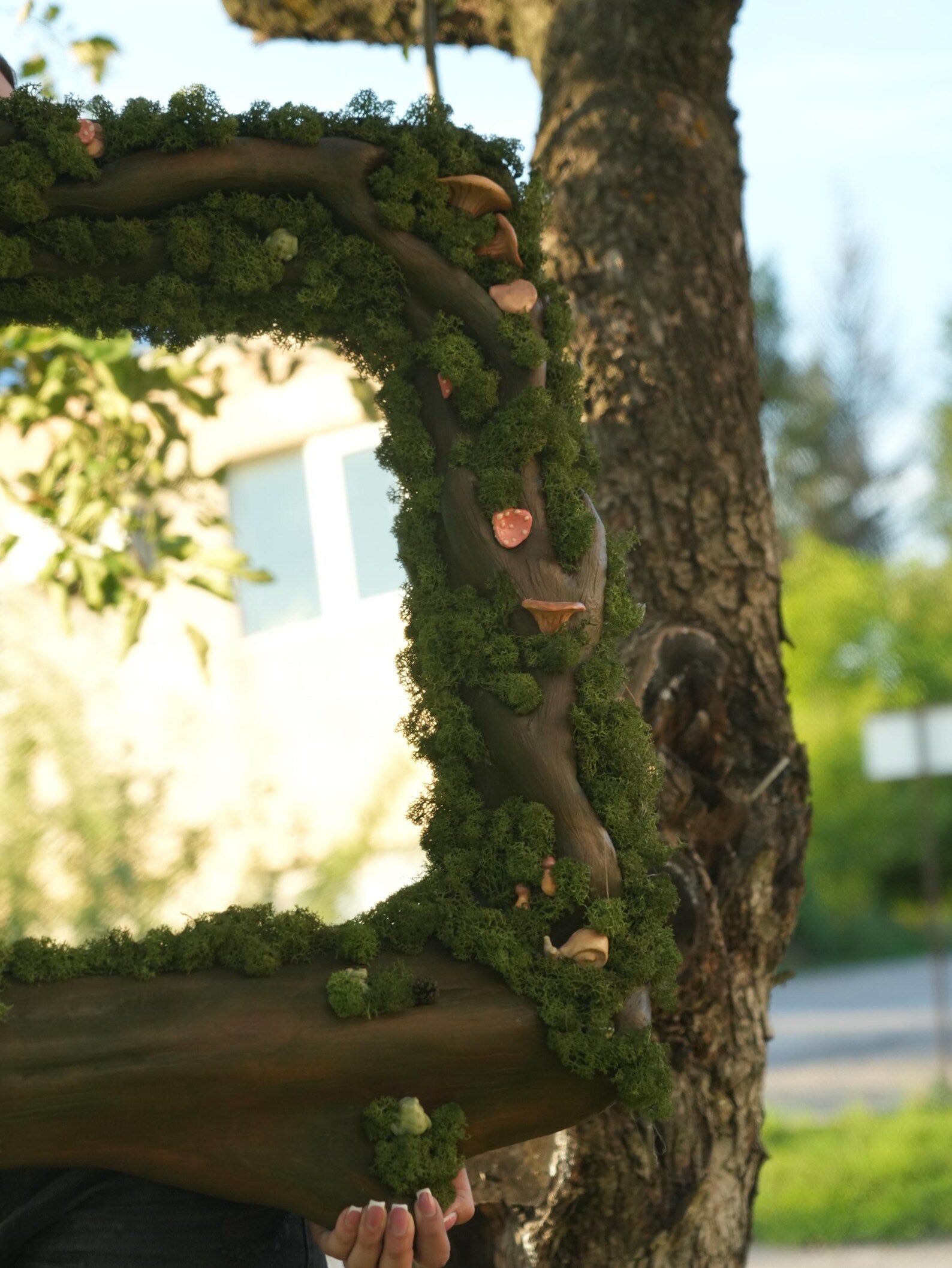 Moss Wall Mirror – Forest Decor with Ceramic Mushrooms – Nature-Inspired Wall Art